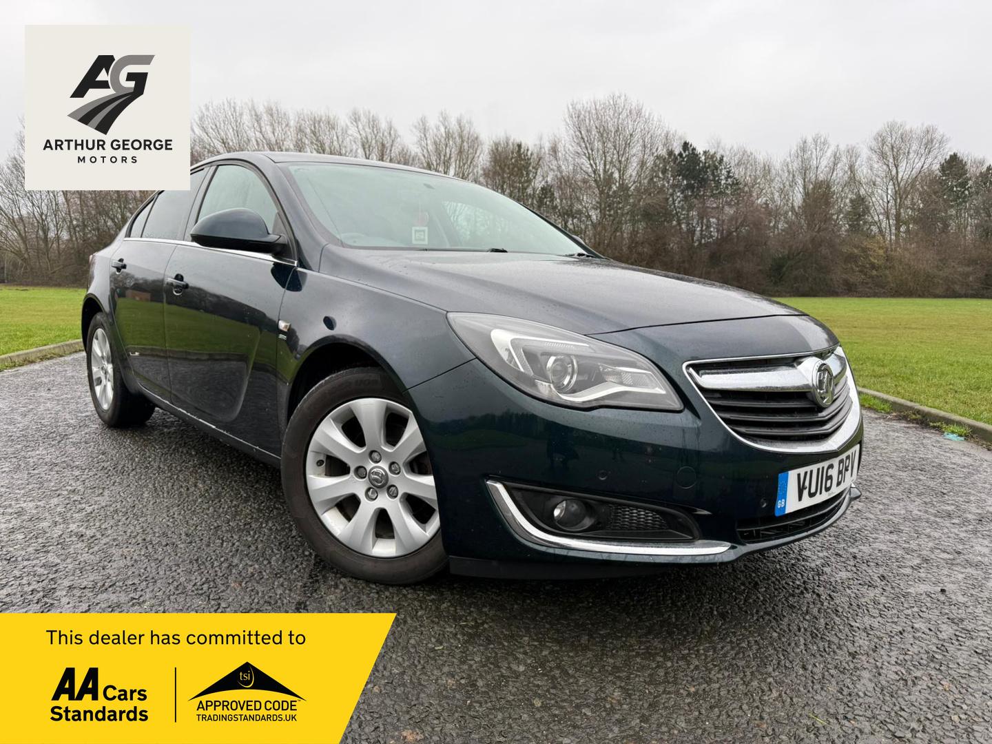 Vauxhall Insignia 1.6 CDTi SRi Nav Hatchback 5dr Diesel Auto Euro 6 (136 ps)