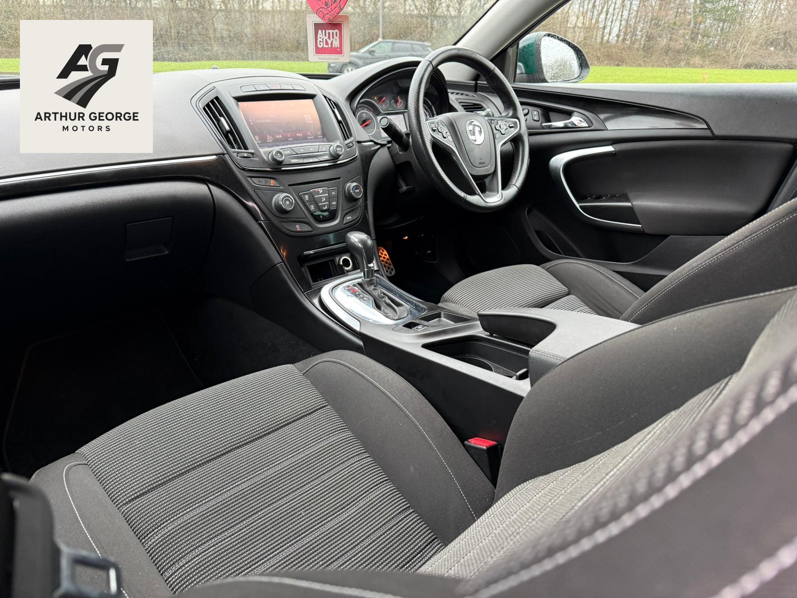 Vauxhall Insignia 1.6 CDTi SRi Nav Hatchback 5dr Diesel Auto Euro 6 (136 ps)