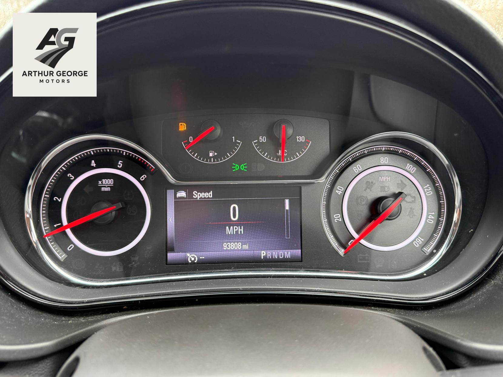 Vauxhall Insignia 1.6 CDTi SRi Nav Hatchback 5dr Diesel Auto Euro 6 (136 ps)