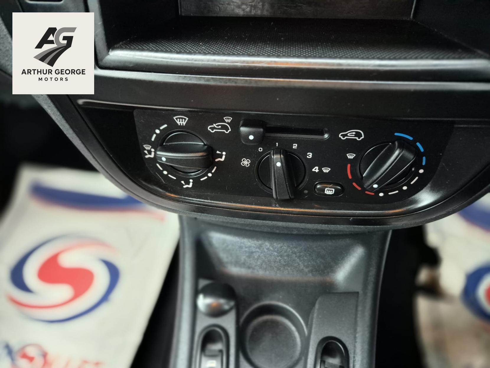 Citroen C2 1.1i VT Hatchback 3dr Petrol Manual Euro 4 (61 ps)