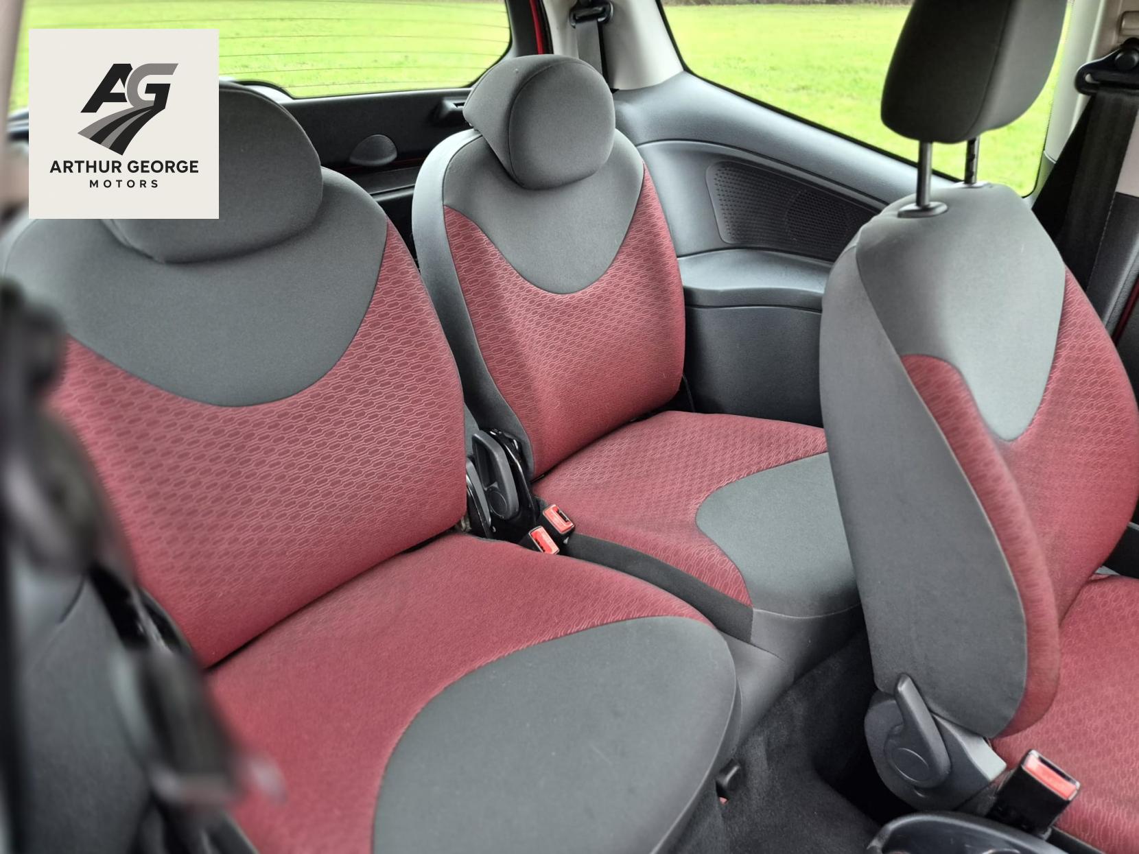 Citroen C2 1.1i VT Hatchback 3dr Petrol Manual Euro 4 (61 ps)