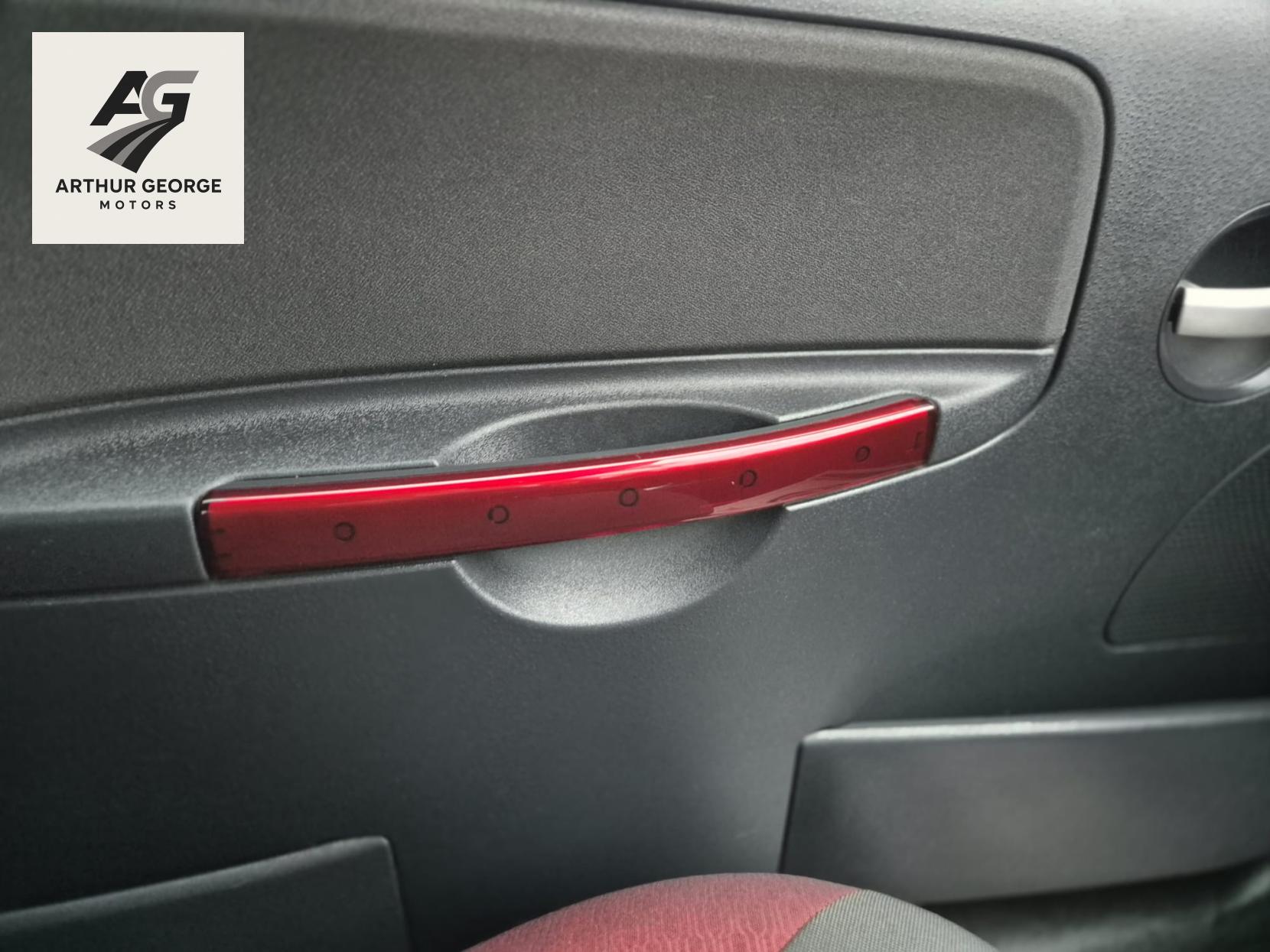 Citroen C2 1.1i VT Hatchback 3dr Petrol Manual Euro 4 (61 ps)