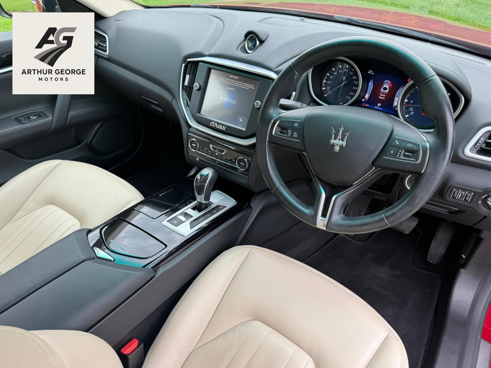Maserati Ghibli 3.0D V6 Saloon 4dr Diesel ZF Euro 5 (s/s) (275 ps)