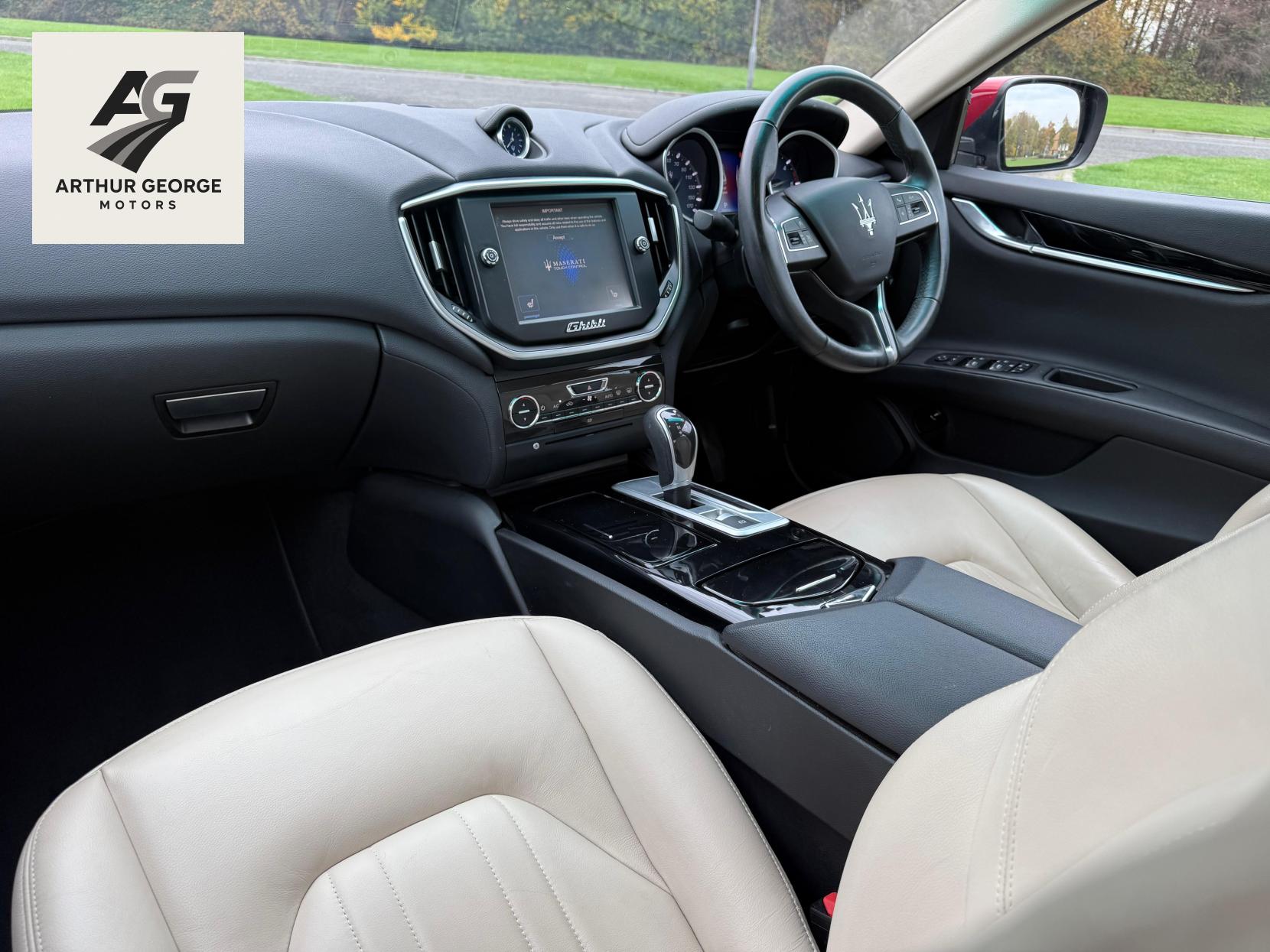 Maserati Ghibli 3.0D V6 Saloon 4dr Diesel ZF Euro 5 (s/s) (275 ps)