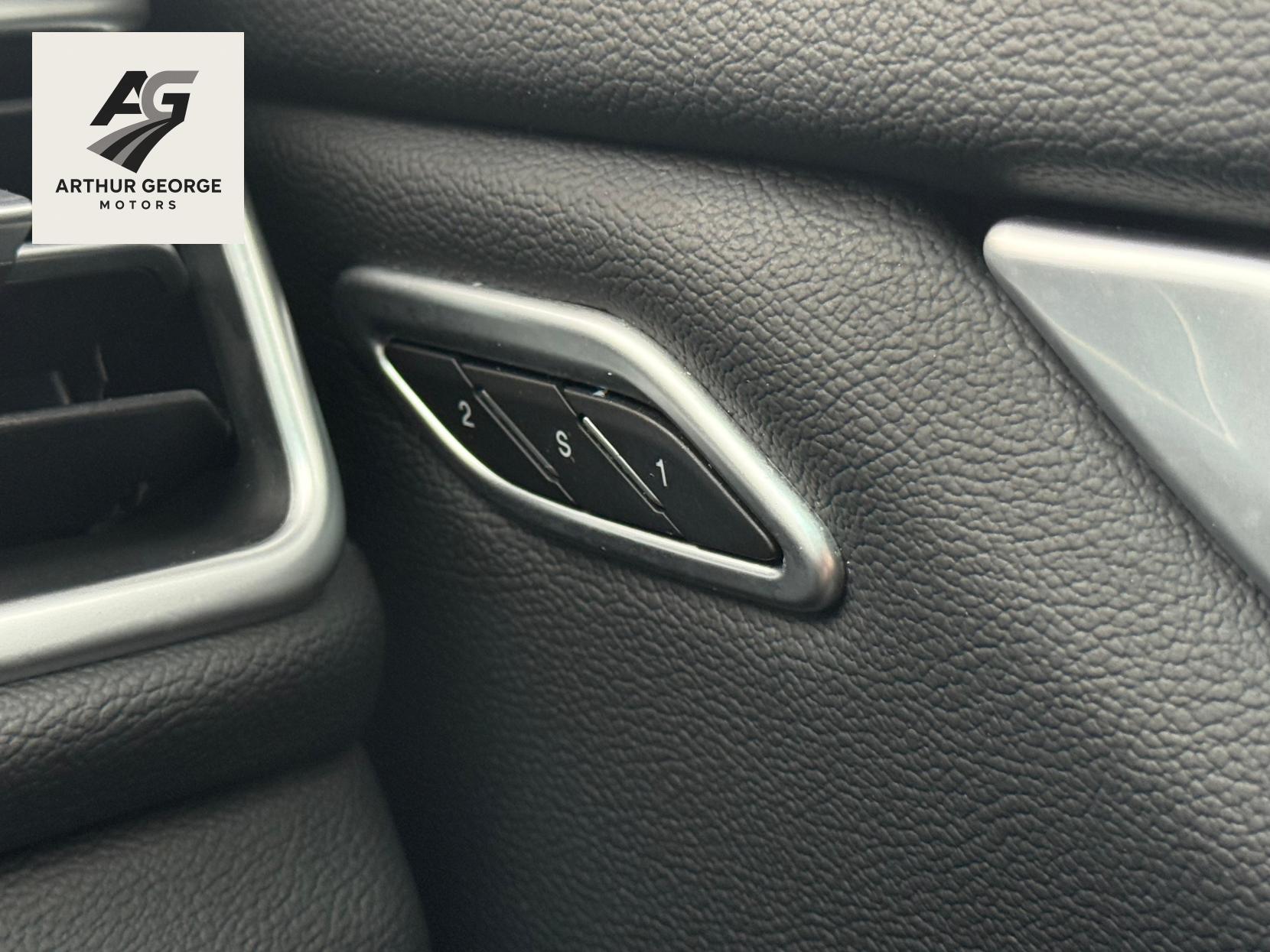 Maserati Ghibli 3.0D V6 Saloon 4dr Diesel ZF Euro 5 (s/s) (275 ps)