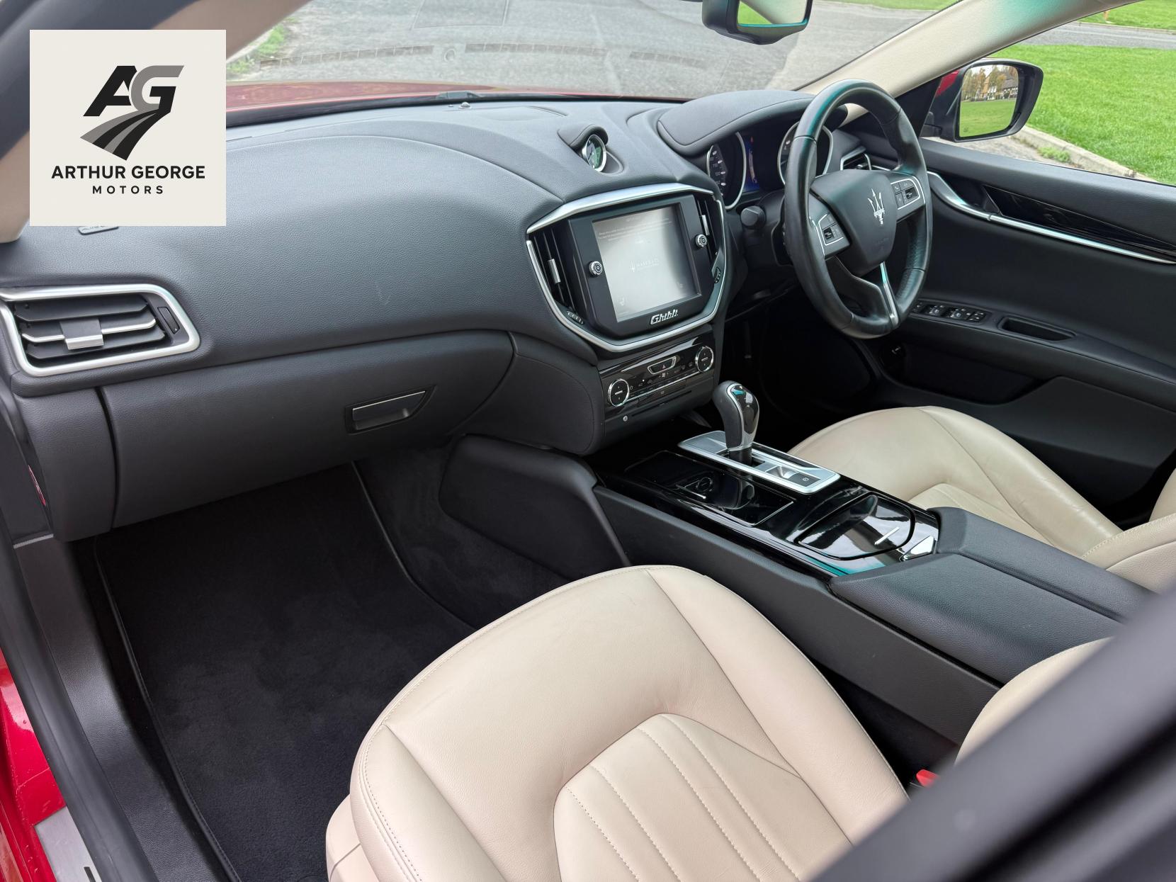 Maserati Ghibli 3.0D V6 Saloon 4dr Diesel ZF Euro 5 (s/s) (275 ps)