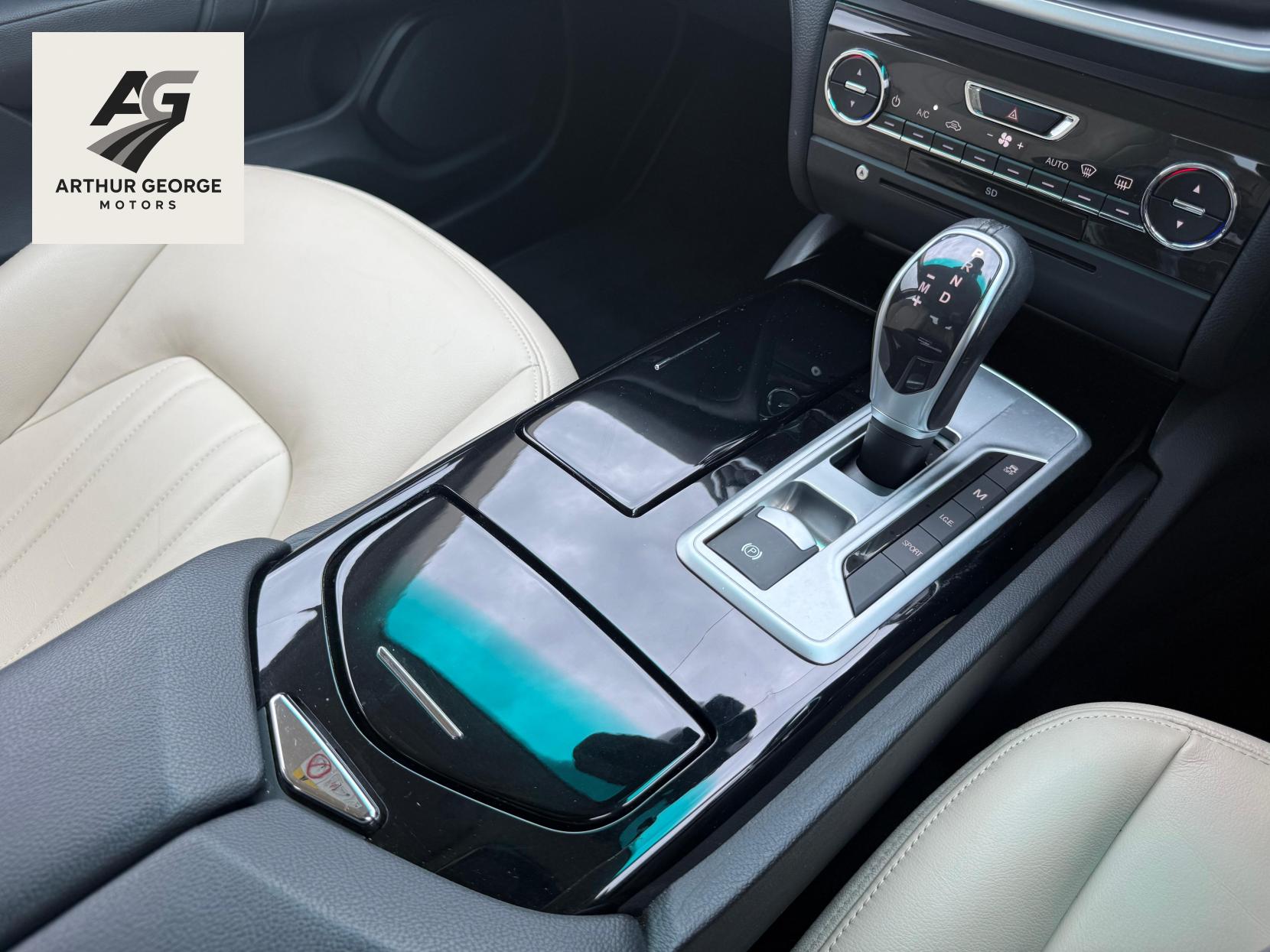 Maserati Ghibli 3.0D V6 Saloon 4dr Diesel ZF Euro 5 (s/s) (275 ps)