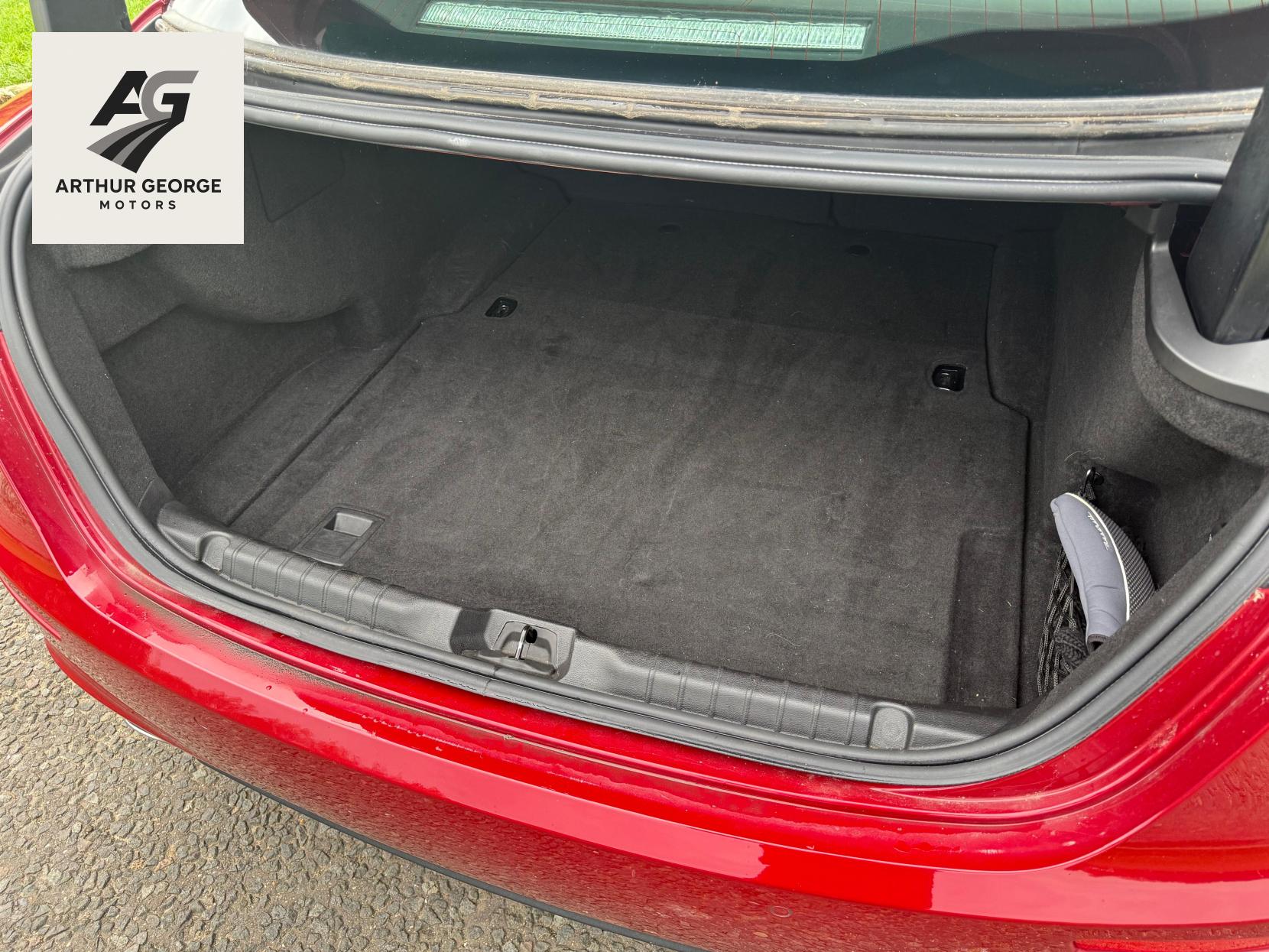 Maserati Ghibli 3.0D V6 Saloon 4dr Diesel ZF Euro 5 (s/s) (275 ps)