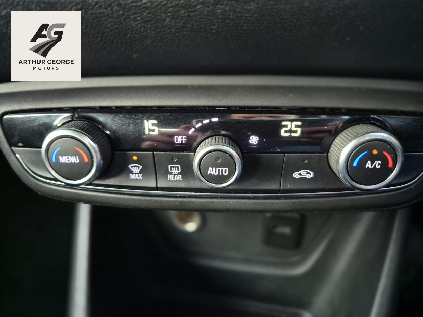 Vauxhall Crossland X 1.2 SE SUV 5dr Petrol Manual Euro 6 (81 ps)