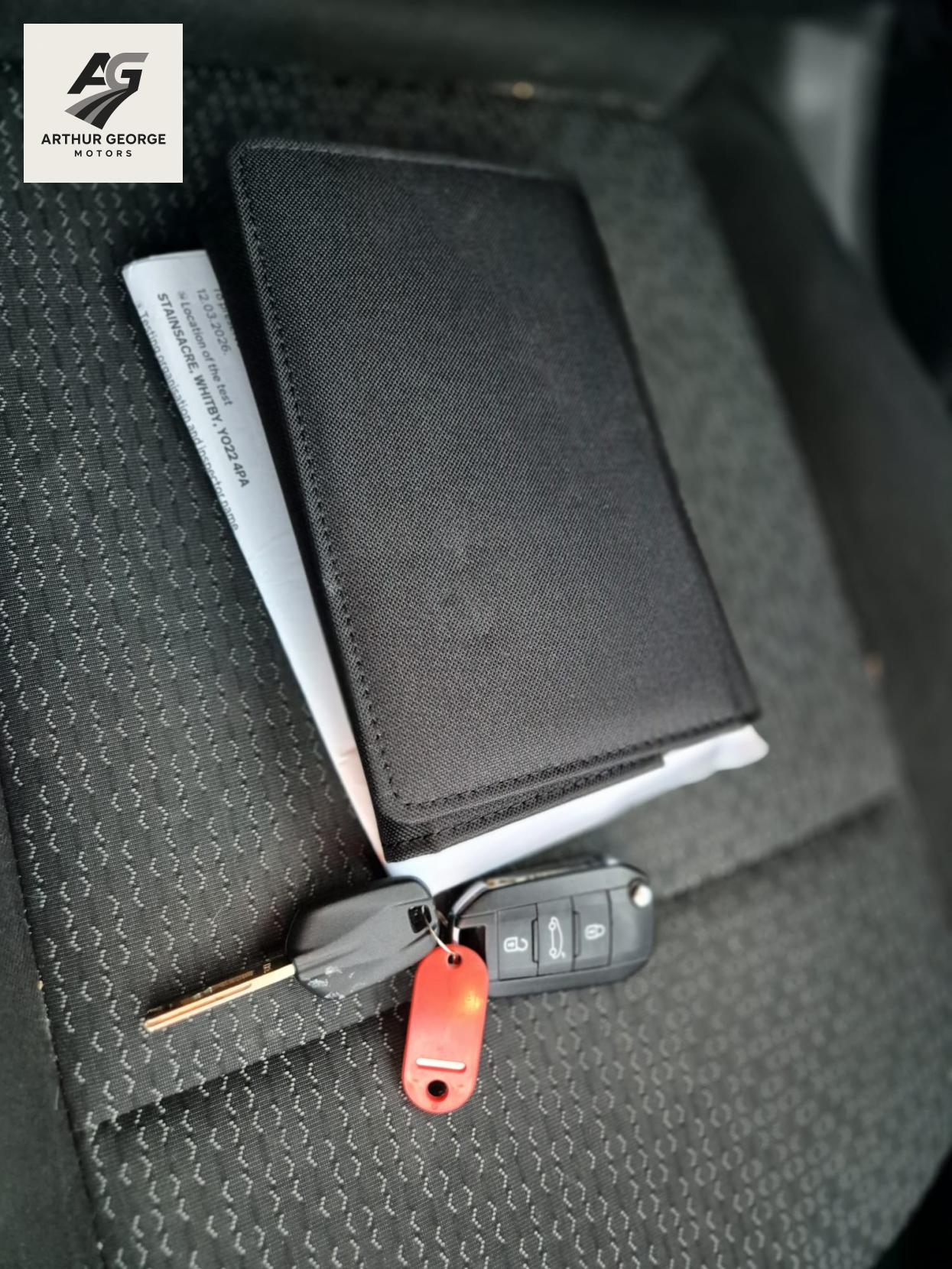 Vauxhall Crossland X 1.2 SE SUV 5dr Petrol Manual Euro 6 (81 ps)