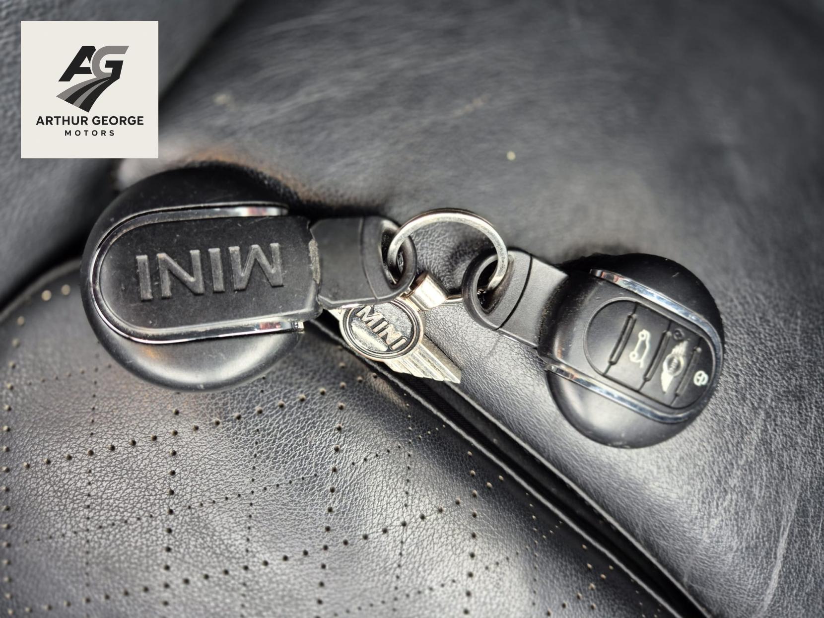 MINI Hatch 2.0 Cooper S Hatchback 5dr Petrol Manual Euro 6 (s/s) (192 ps)