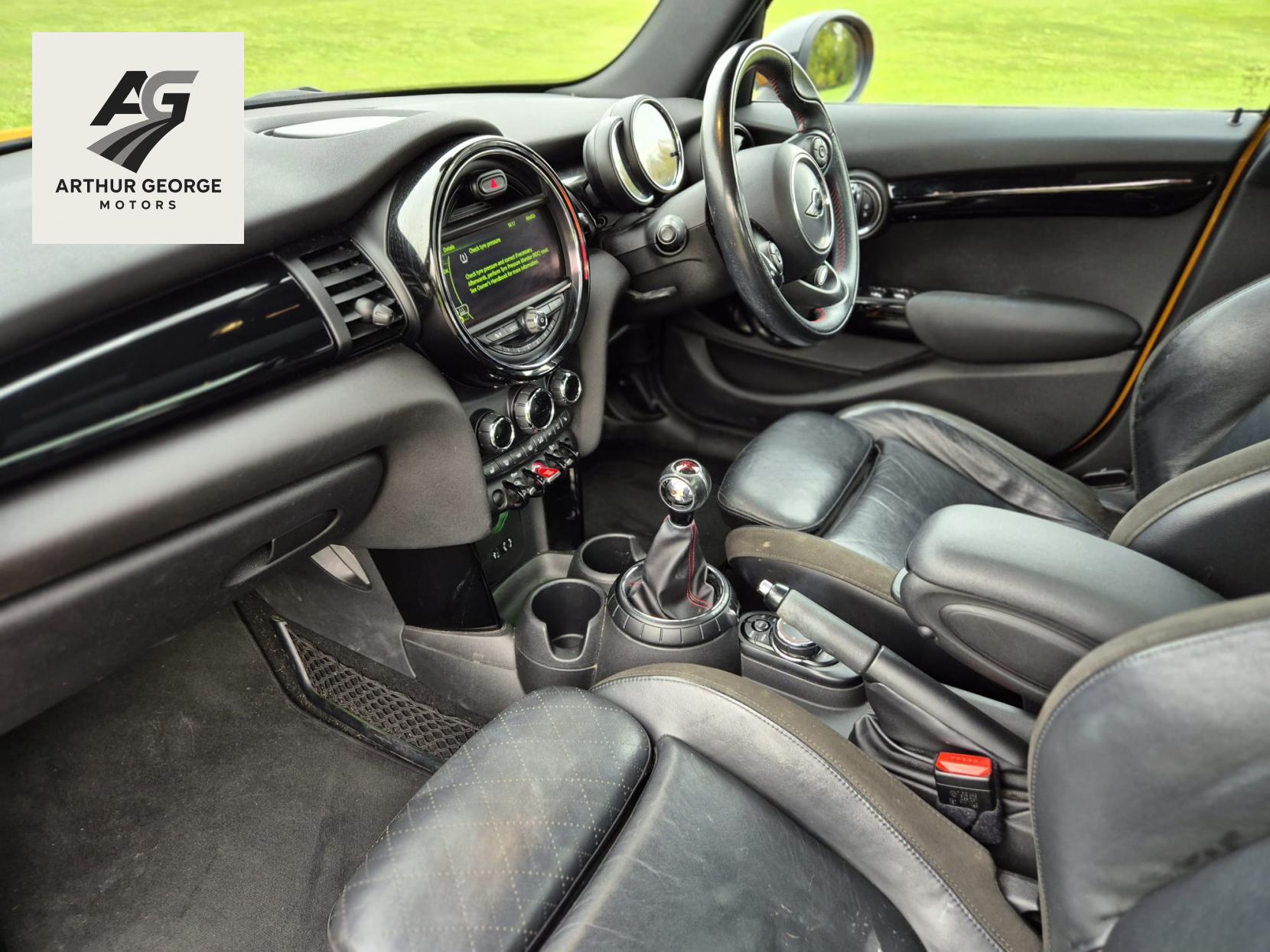 MINI Hatch 2.0 Cooper S Hatchback 5dr Petrol Manual Euro 6 (s/s) (192 ps)