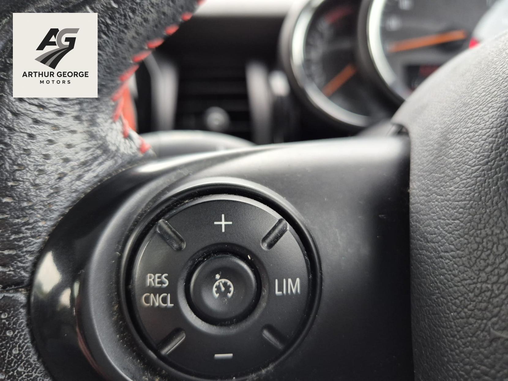 MINI Hatch 2.0 Cooper S Hatchback 5dr Petrol Manual Euro 6 (s/s) (192 ps)