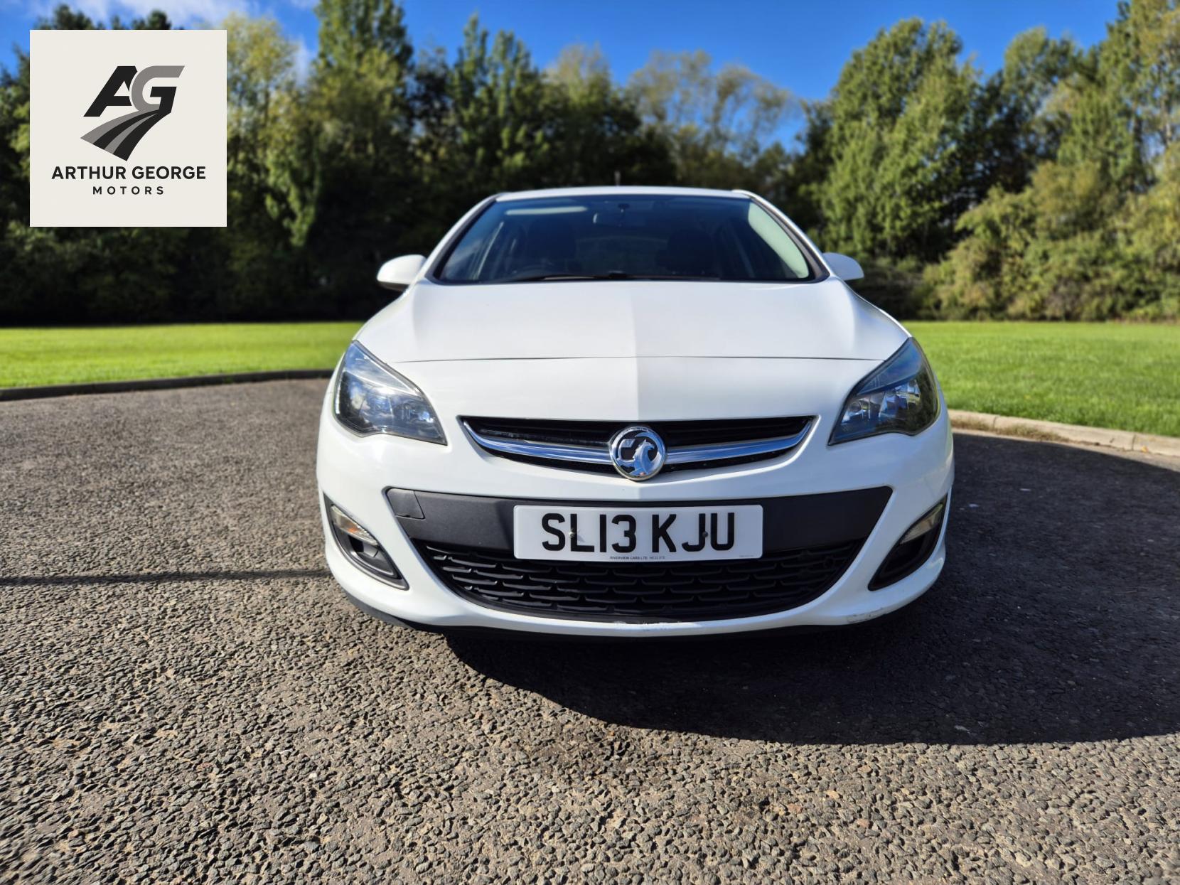 Vauxhall Astra 1.4 16v Energy Hatchback 5dr Petrol Manual Euro 5 (100 ps)
