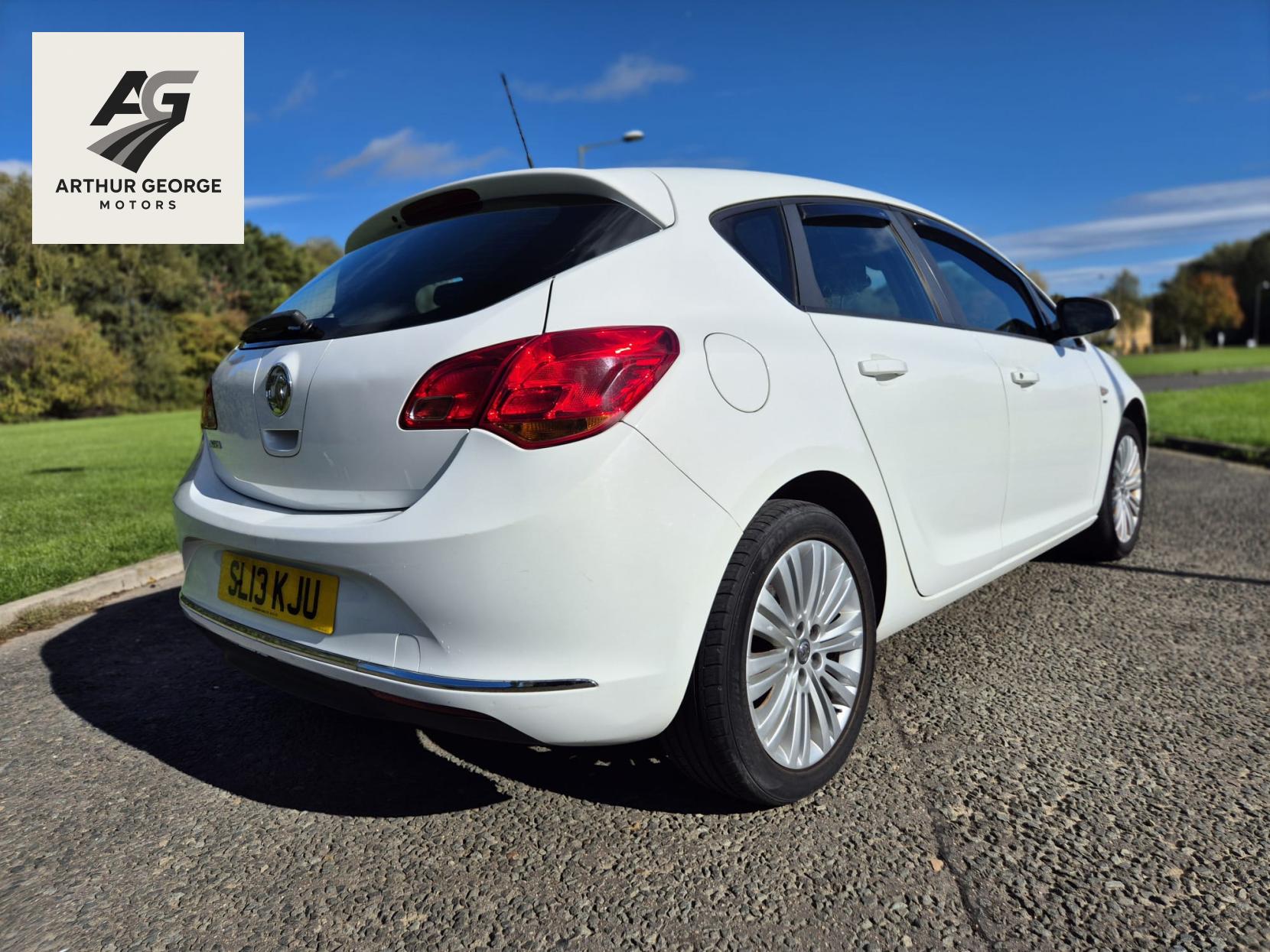 Vauxhall Astra 1.4 16v Energy Hatchback 5dr Petrol Manual Euro 5 (100 ps)