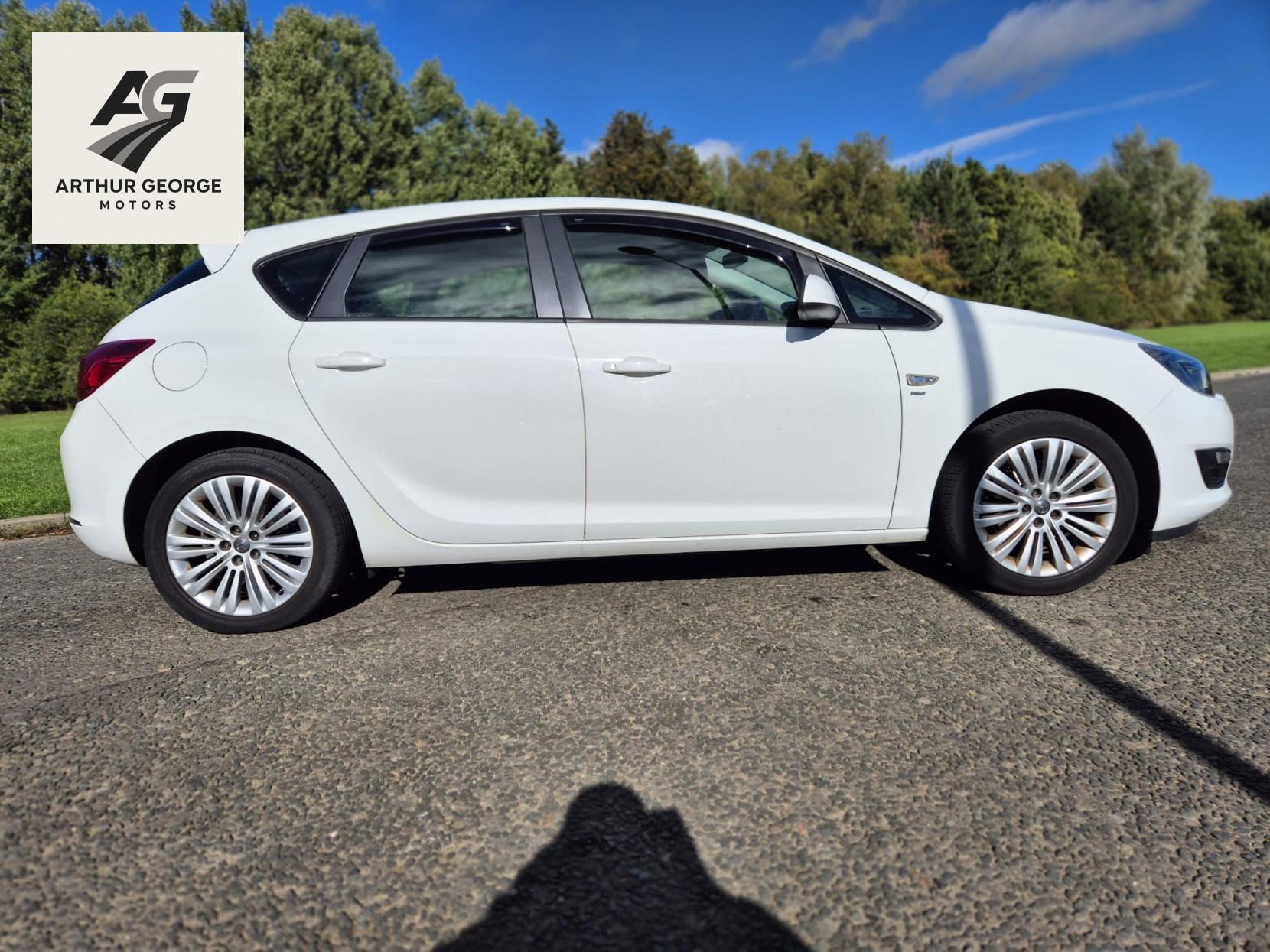 Vauxhall Astra 1.4 16v Energy Hatchback 5dr Petrol Manual Euro 5 (100 ps)