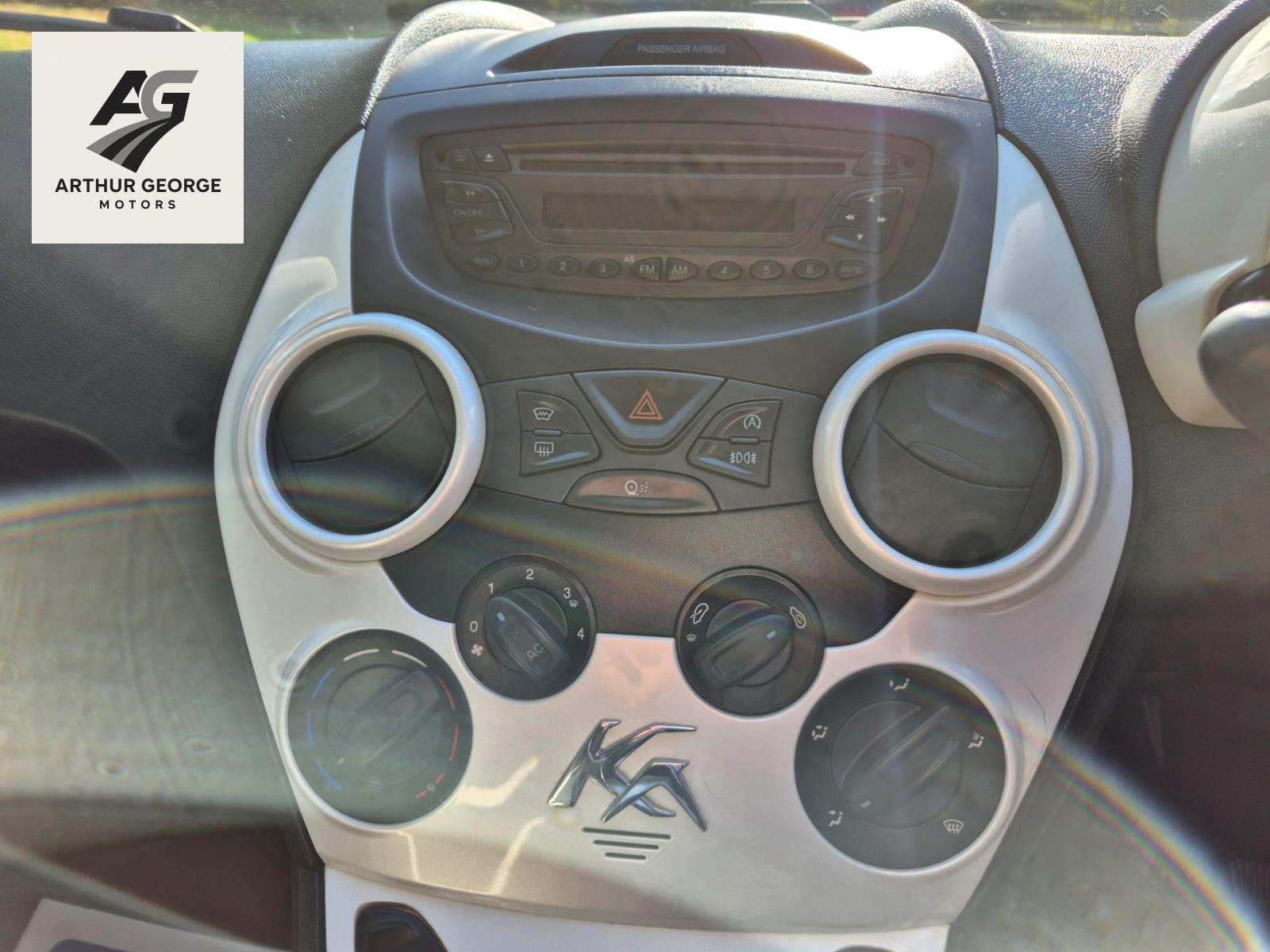 Ford Ka 1.2 Zetec White Edition Hatchback 3dr Petrol Manual Euro 6 (s/s) (69 ps)