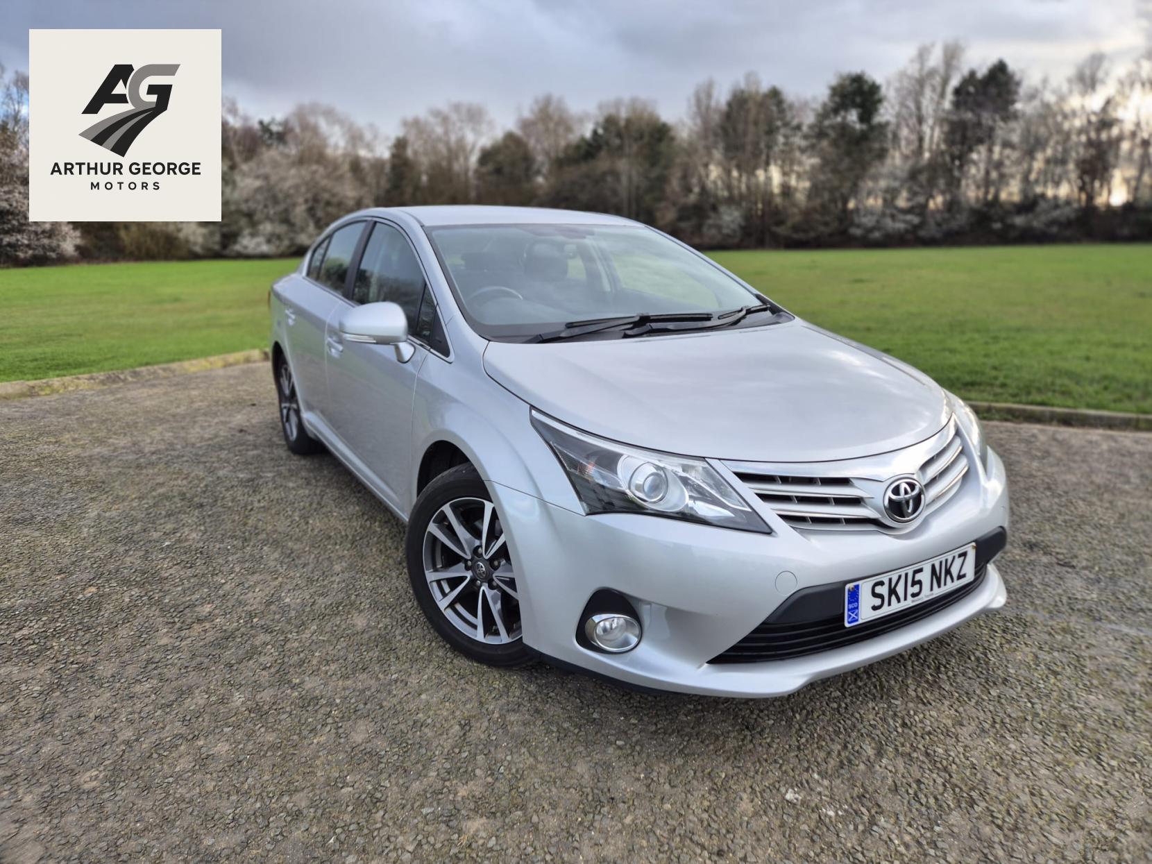 Toyota Avensis 2.0 D-4D Icon Saloon 4dr Diesel Manual Euro 5 (126 ps)