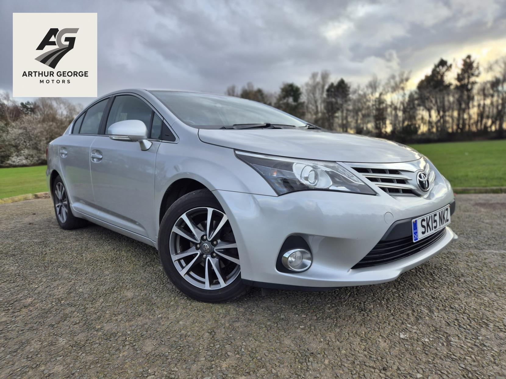 Toyota Avensis 2.0 D-4D Icon Saloon 4dr Diesel Manual Euro 5 (126 ps)