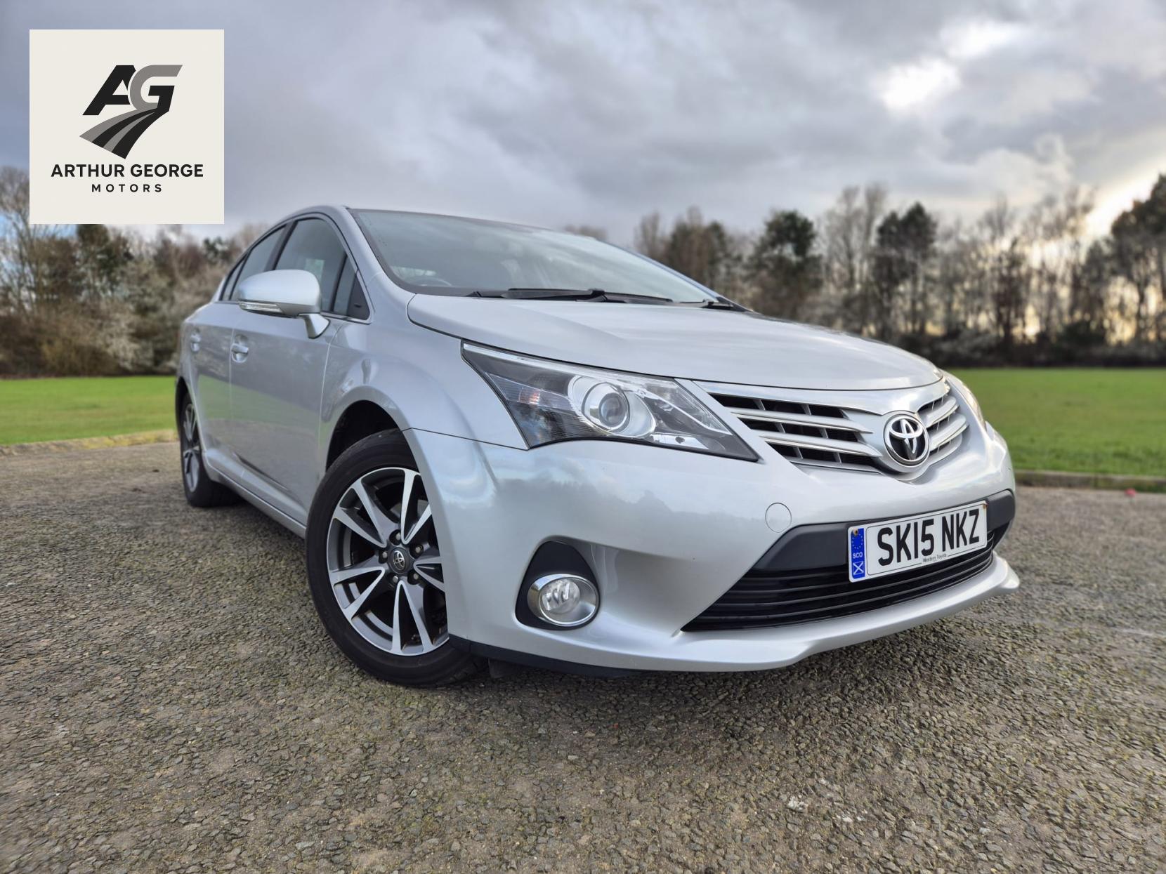 Toyota Avensis 2.0 D-4D Icon Saloon 4dr Diesel Manual Euro 5 (126 ps)