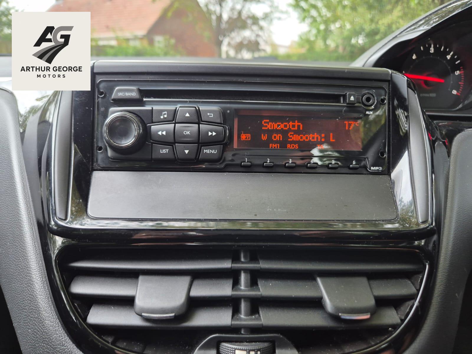 Peugeot 208 1.4 HDi Access+ Hatchback 5dr Diesel Manual Euro 5 (70 ps)