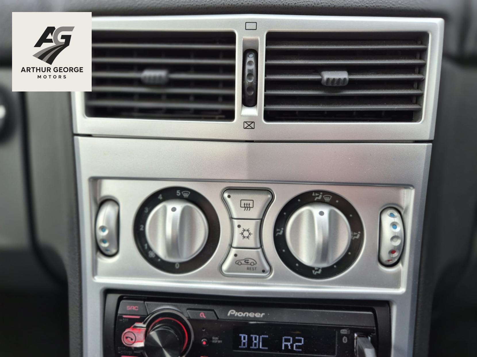 Chrysler Crossfire 3.2 Coupe 2dr Petrol Automatic (243 g/km, 215 bhp)