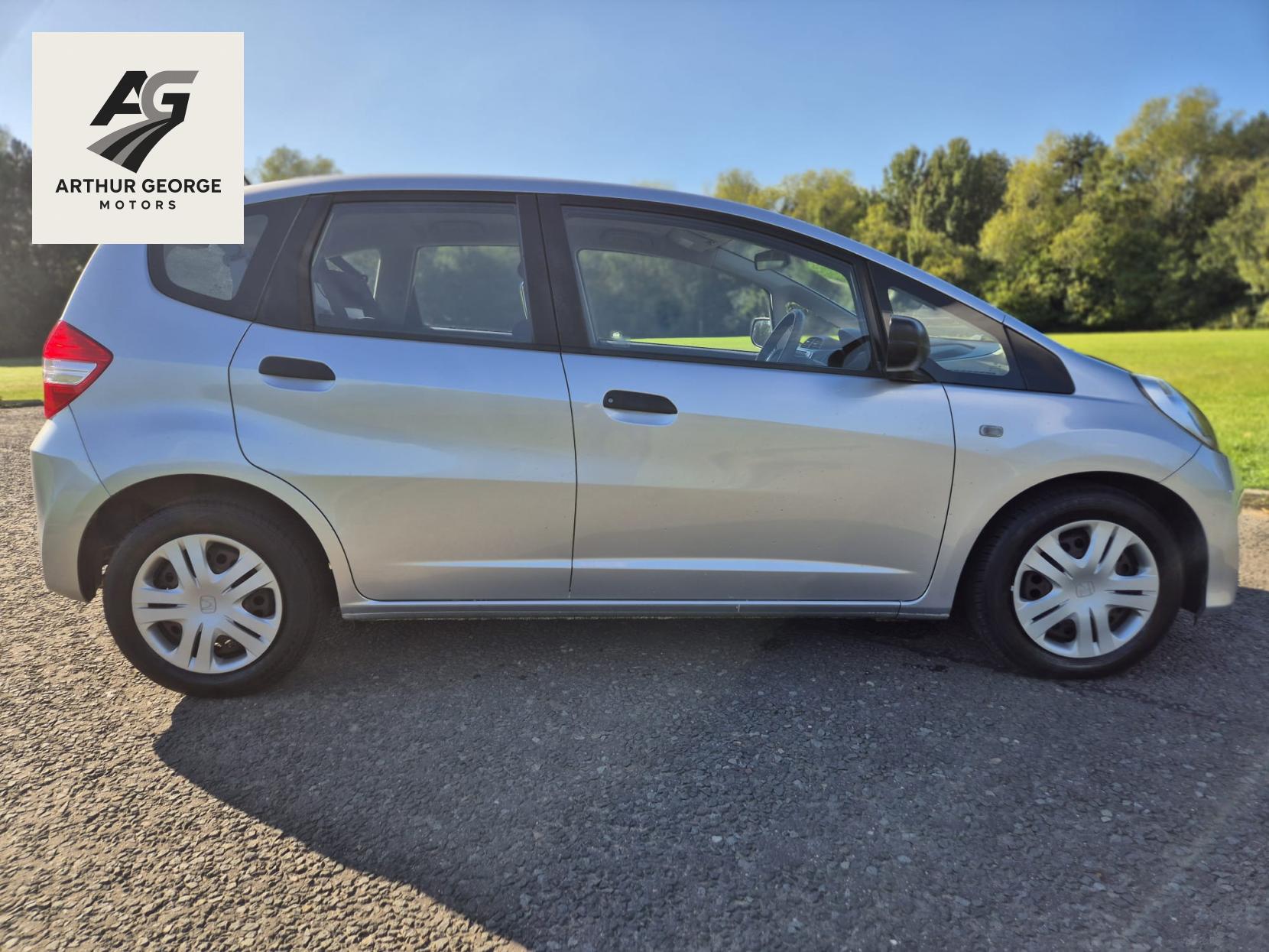 Honda Jazz 1.2 i-VTEC S Hatchback 5dr Petrol Manual Euro 5 (A/C) (90 ps)