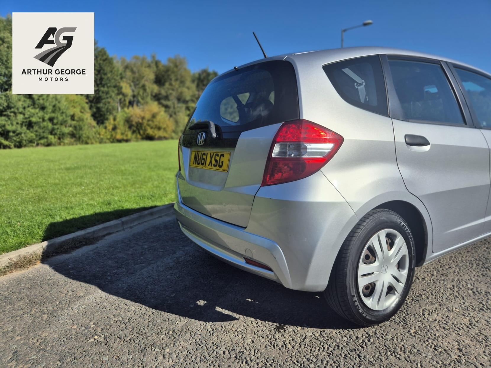 Honda Jazz 1.2 i-VTEC S Hatchback 5dr Petrol Manual Euro 5 (A/C) (90 ps)