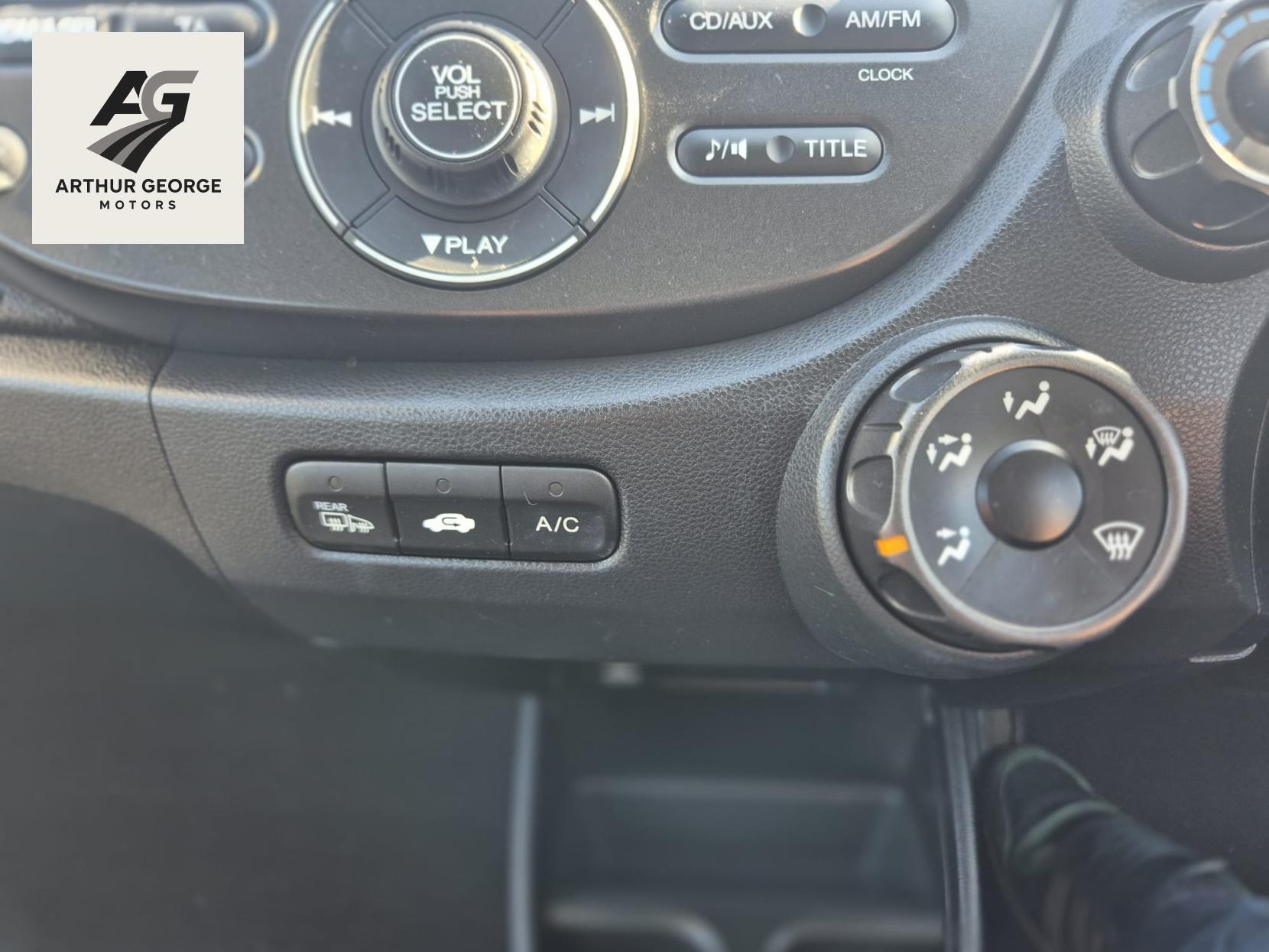 Honda Jazz 1.2 i-VTEC S Hatchback 5dr Petrol Manual Euro 5 (A/C) (90 ps)