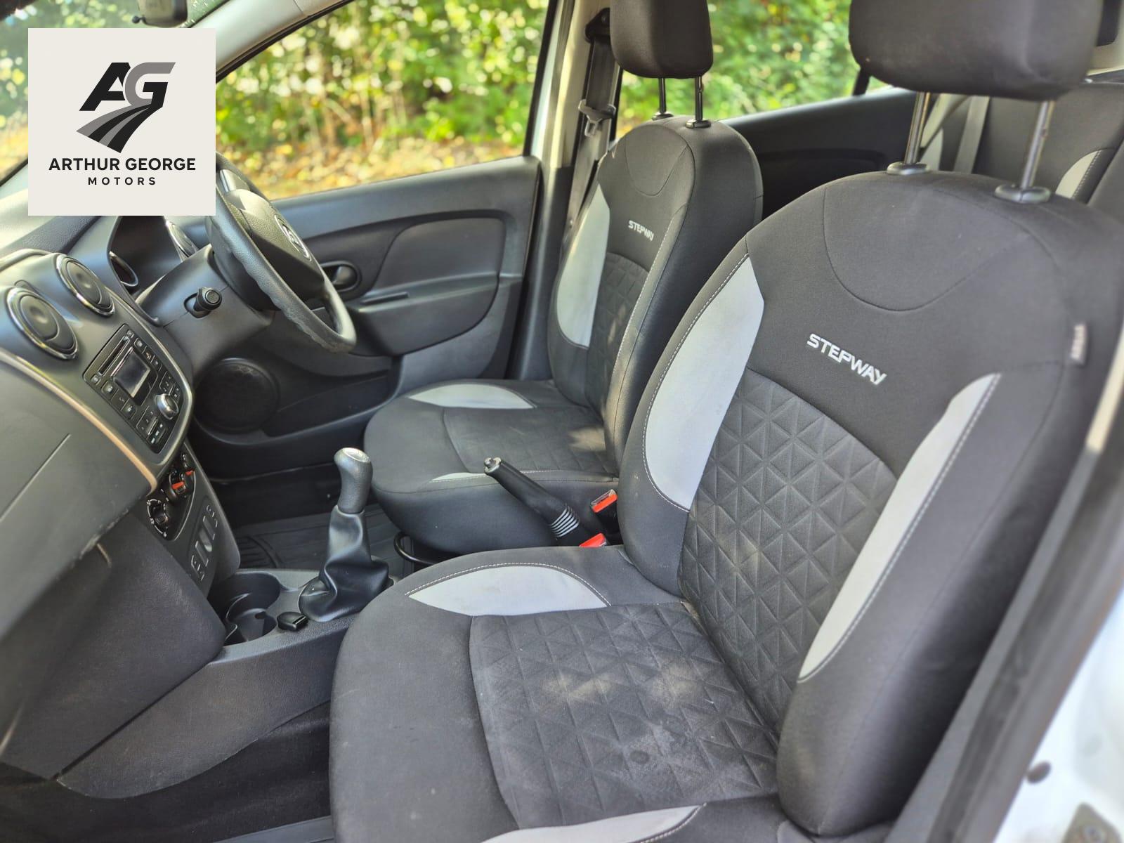 Dacia Sandero Stepway 1.5 dCi Ambiance Hatchback 5dr Diesel Manual Euro 5 (90 ps)