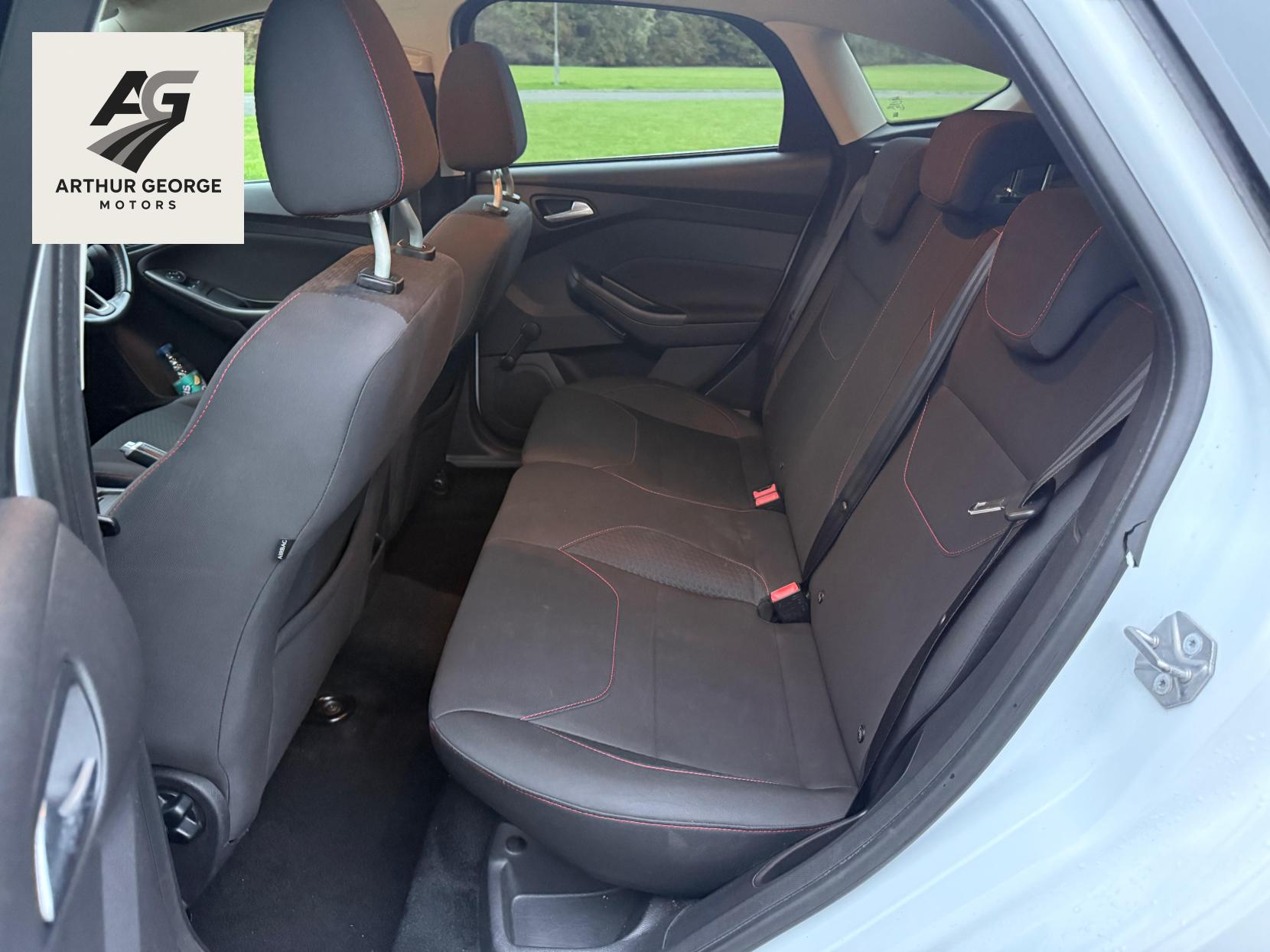 Ford Focus 1.5 TDCi Zetec S Hatchback 5dr Diesel Manual Euro 6 (s/s) (120 ps)