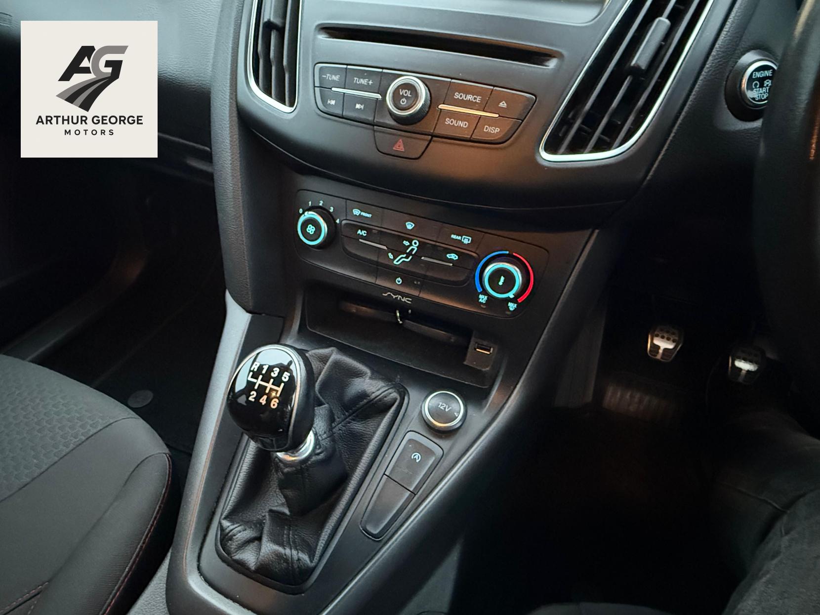 Ford Focus 1.5 TDCi Zetec S Hatchback 5dr Diesel Manual Euro 6 (s/s) (120 ps)