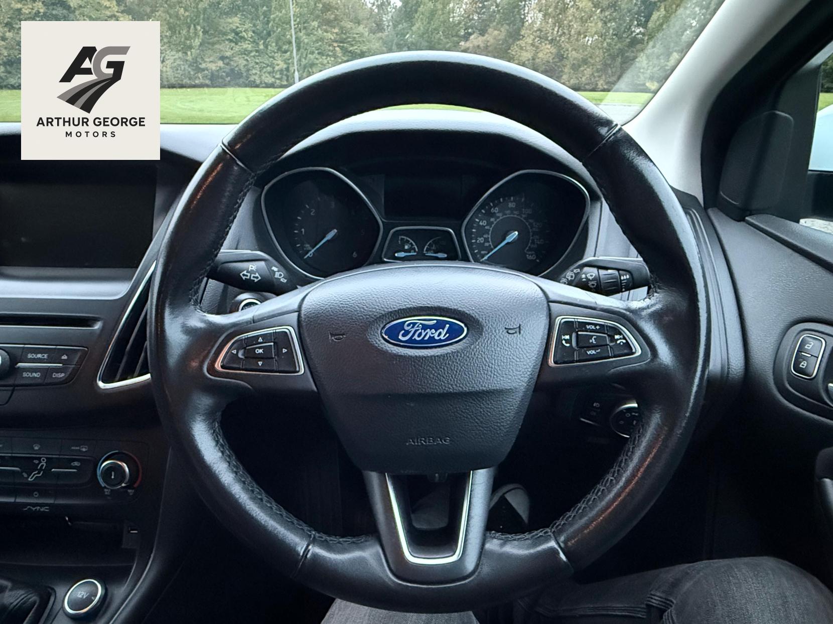 Ford Focus 1.5 TDCi Zetec S Hatchback 5dr Diesel Manual Euro 6 (s/s) (120 ps)