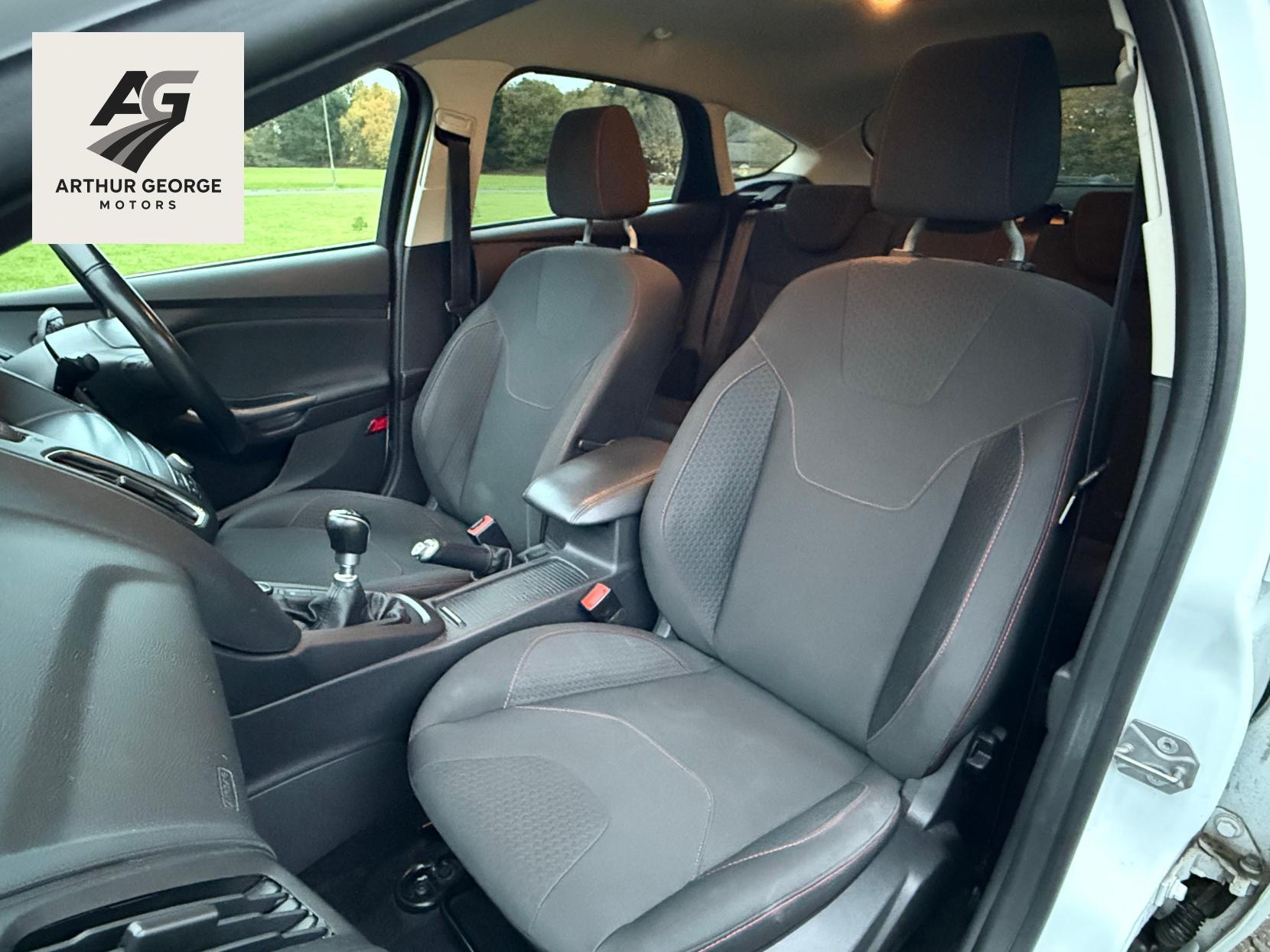 Ford Focus 1.5 TDCi Zetec S Hatchback 5dr Diesel Manual Euro 6 (s/s) (120 ps)