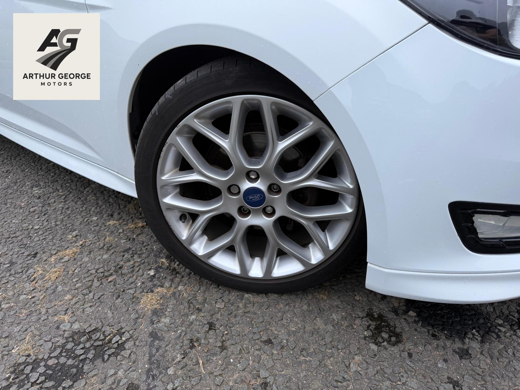 Ford Focus 1.5 TDCi Zetec S Hatchback 5dr Diesel Manual Euro 6 (s/s) (120 ps)