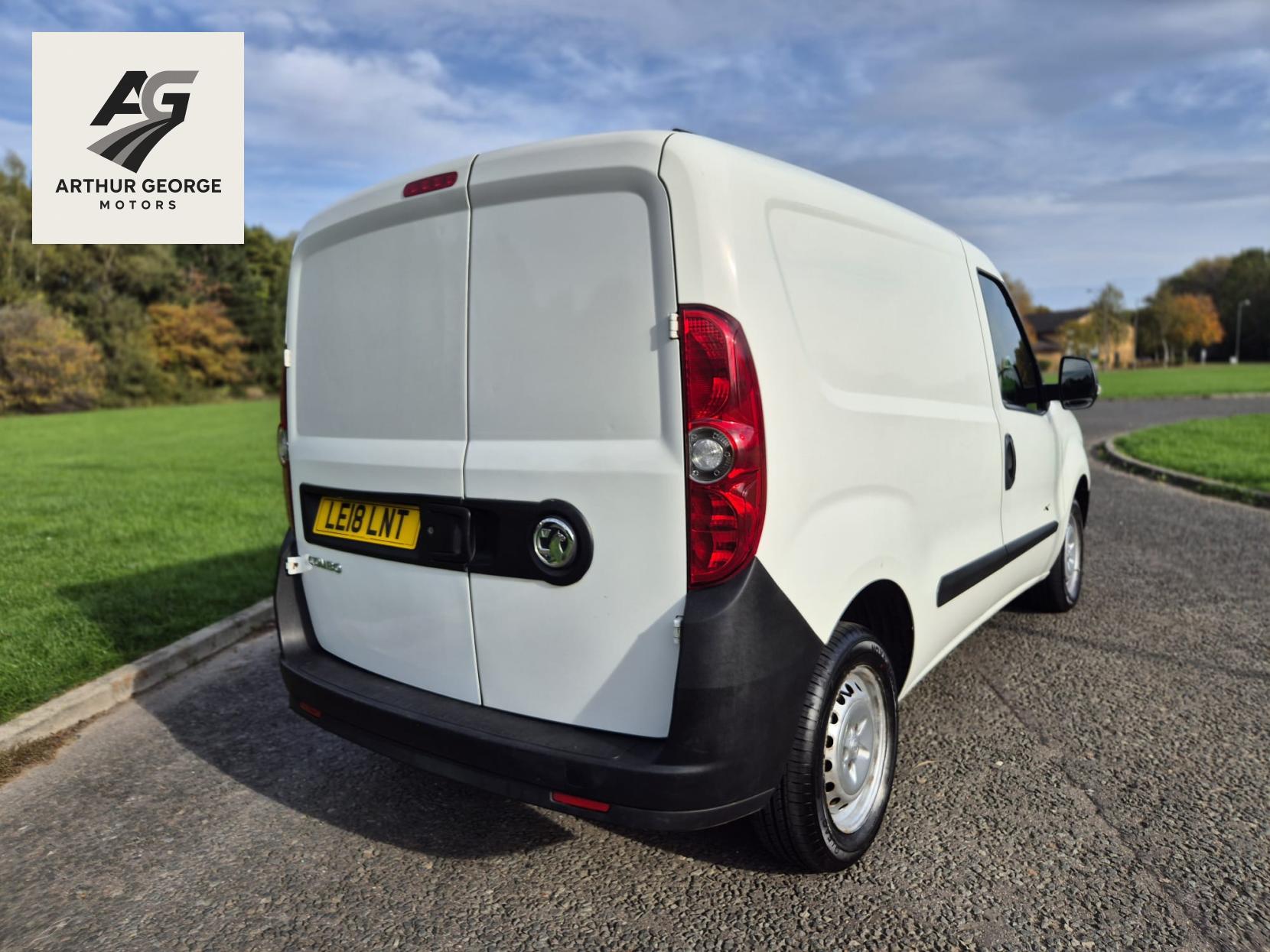 Vauxhall Combo 1.3 CDTi 2000 Temperature Controlled 3dr Diesel Manual FWD L1 H1 (133 g/km, 94 bhp)