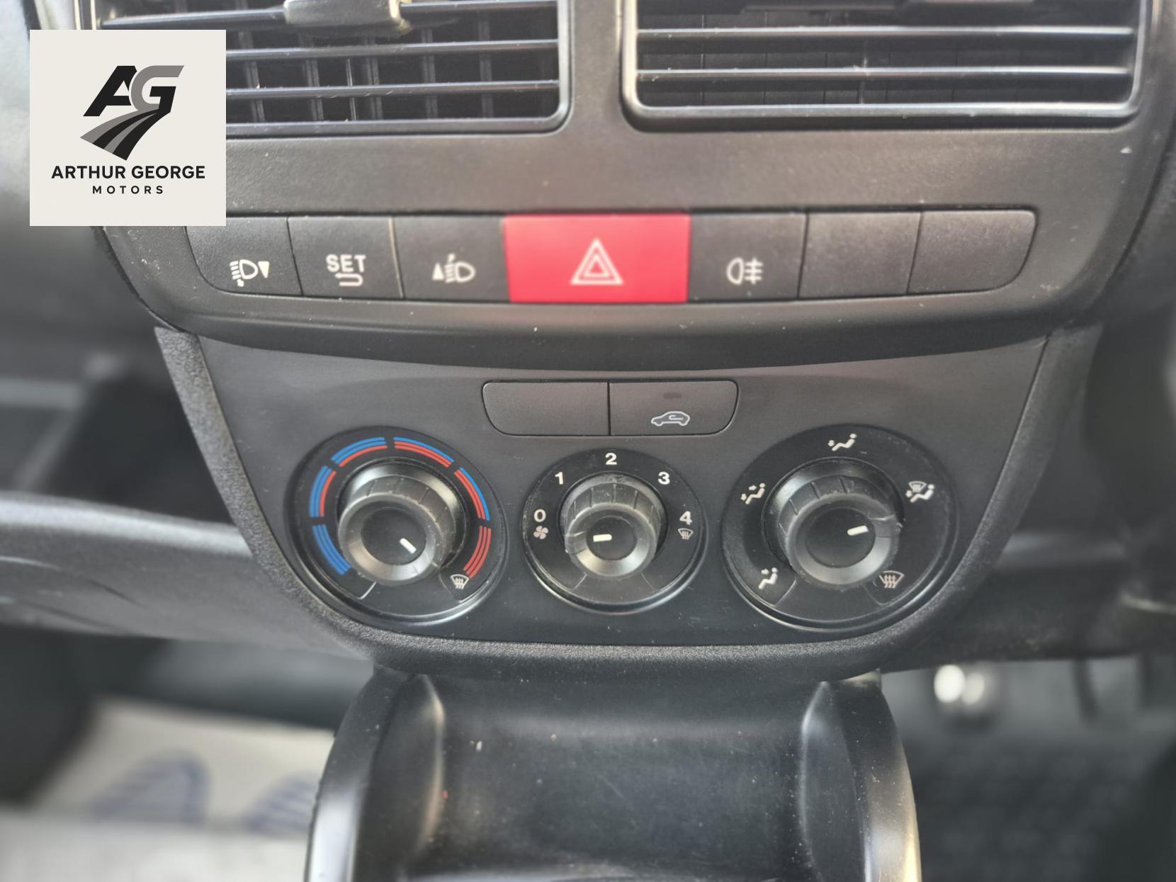 Vauxhall Combo 1.3 CDTi 2000 Temperature Controlled 3dr Diesel Manual FWD L1 H1 (133 g/km, 94 bhp)