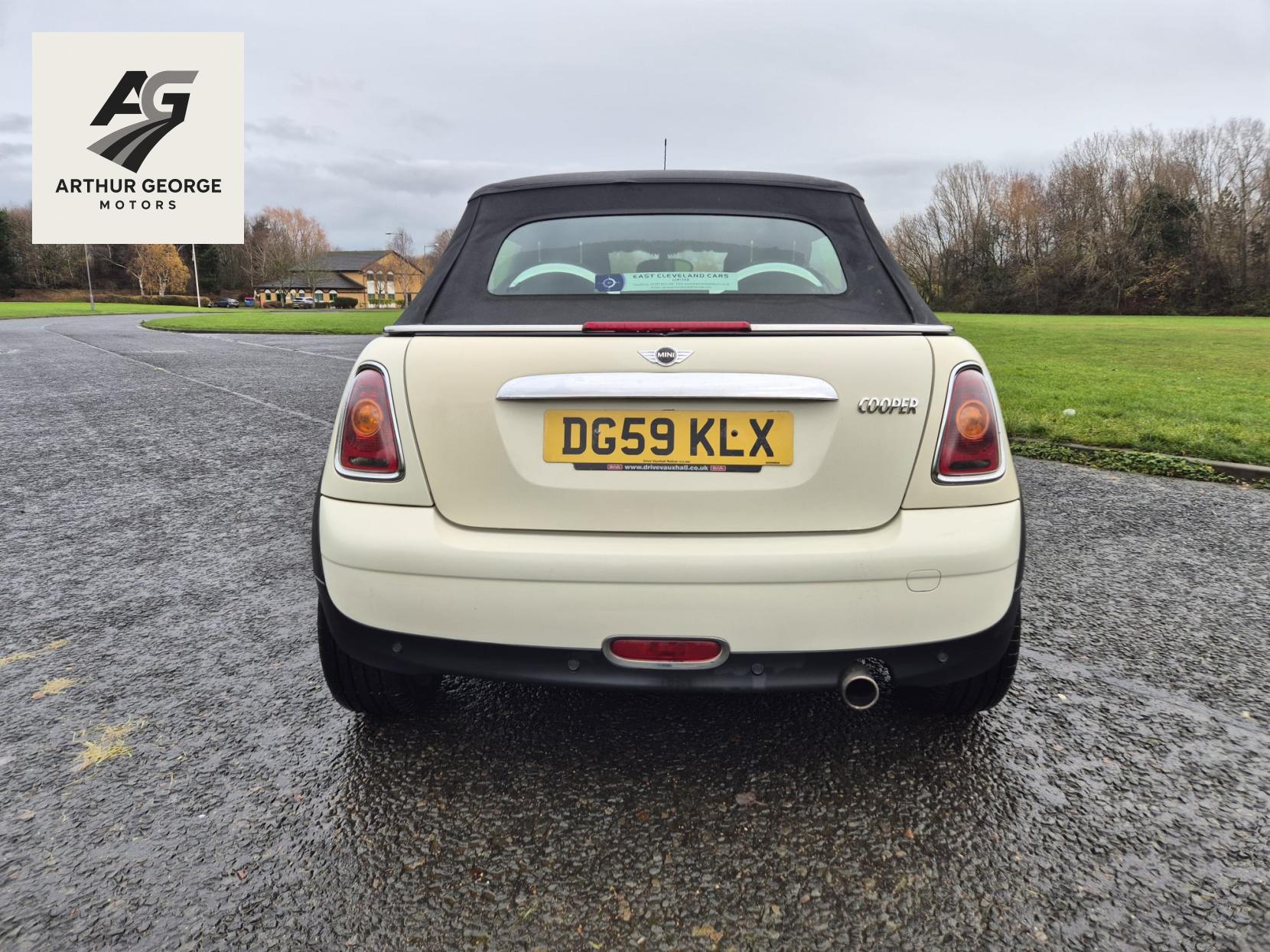 MINI Convertible 1.6 Cooper Convertible 2dr Petrol Manual Euro 4 (120 ps)