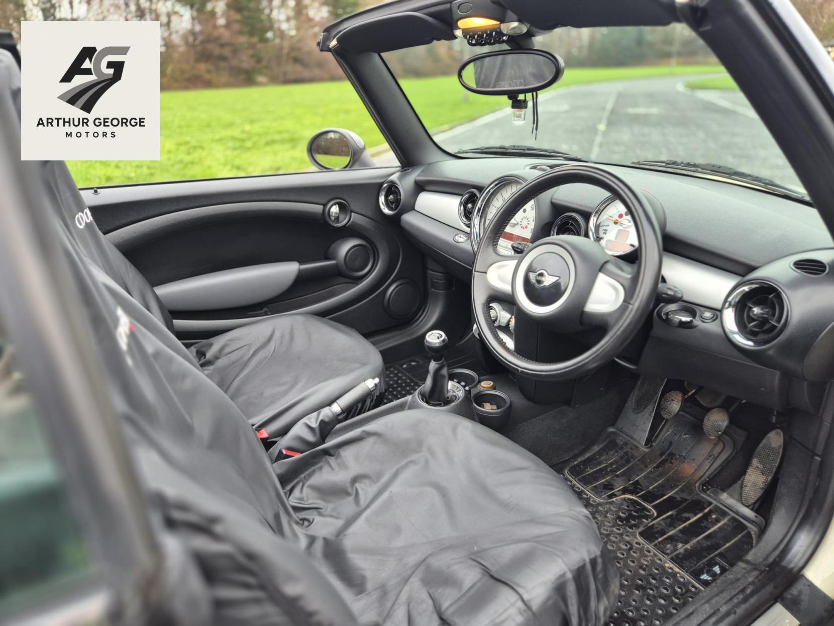 MINI Convertible 1.6 Cooper Convertible 2dr Petrol Manual Euro 4 (120 ps)