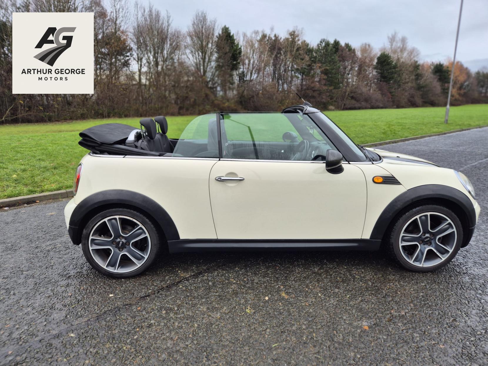 MINI Convertible 1.6 Cooper Convertible 2dr Petrol Manual Euro 4 (120 ps)