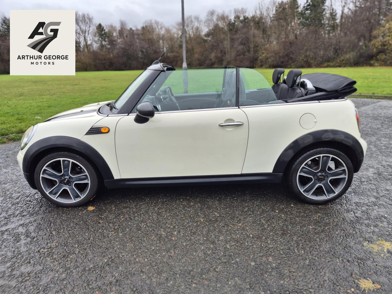 MINI Convertible 1.6 Cooper Convertible 2dr Petrol Manual Euro 4 (120 ps)