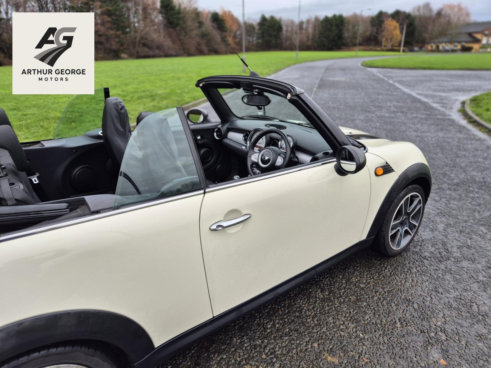 MINI Convertible 1.6 Cooper Convertible 2dr Petrol Manual Euro 4 (120 ps)