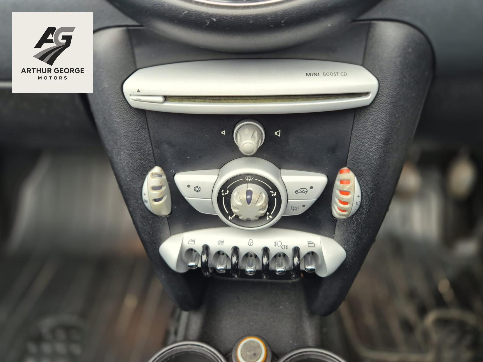 MINI Convertible 1.6 Cooper Convertible 2dr Petrol Manual Euro 4 (120 ps)