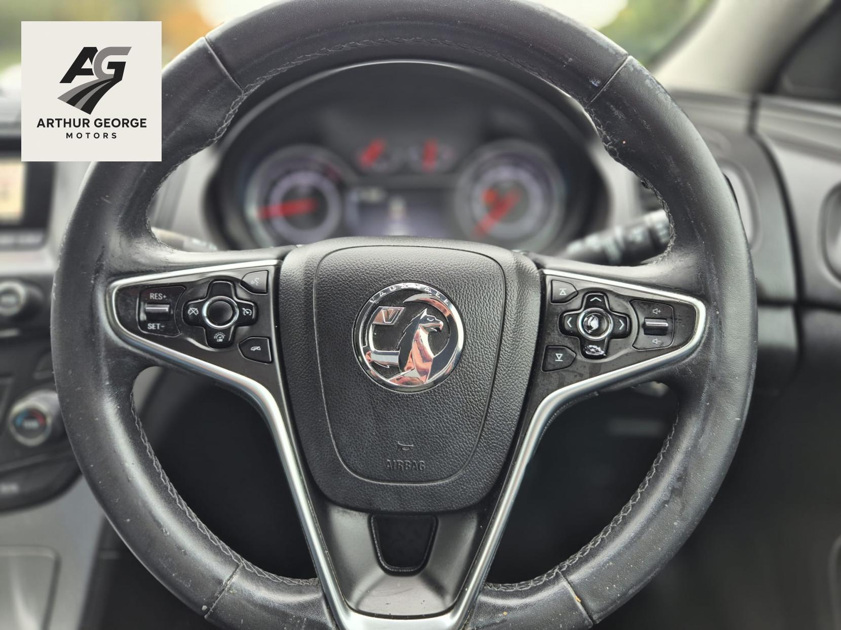 Vauxhall Insignia 2.0 CDTi ecoFLEX Design Hatchback 5dr Diesel Manual Euro 5 (s/s) (140 ps)
