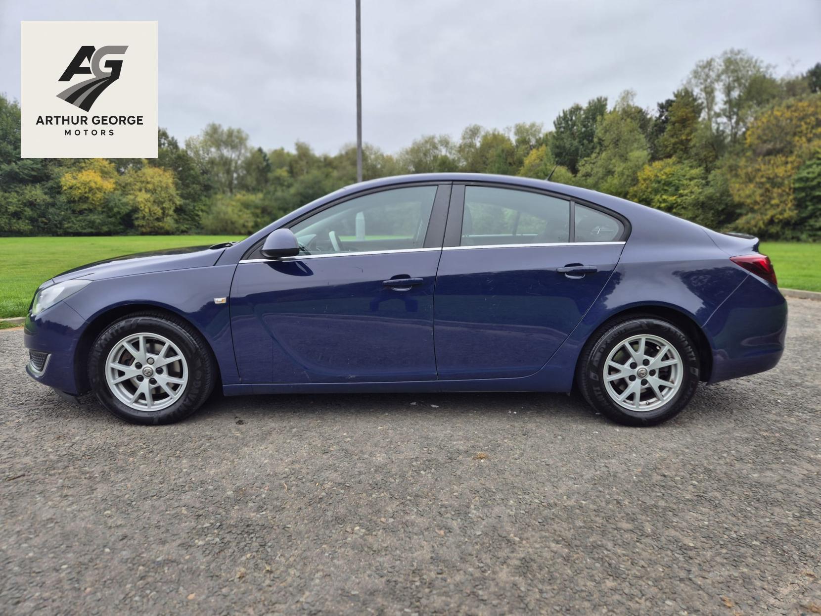 Vauxhall Insignia 2.0 CDTi ecoFLEX Design Hatchback 5dr Diesel Manual Euro 5 (s/s) (140 ps)