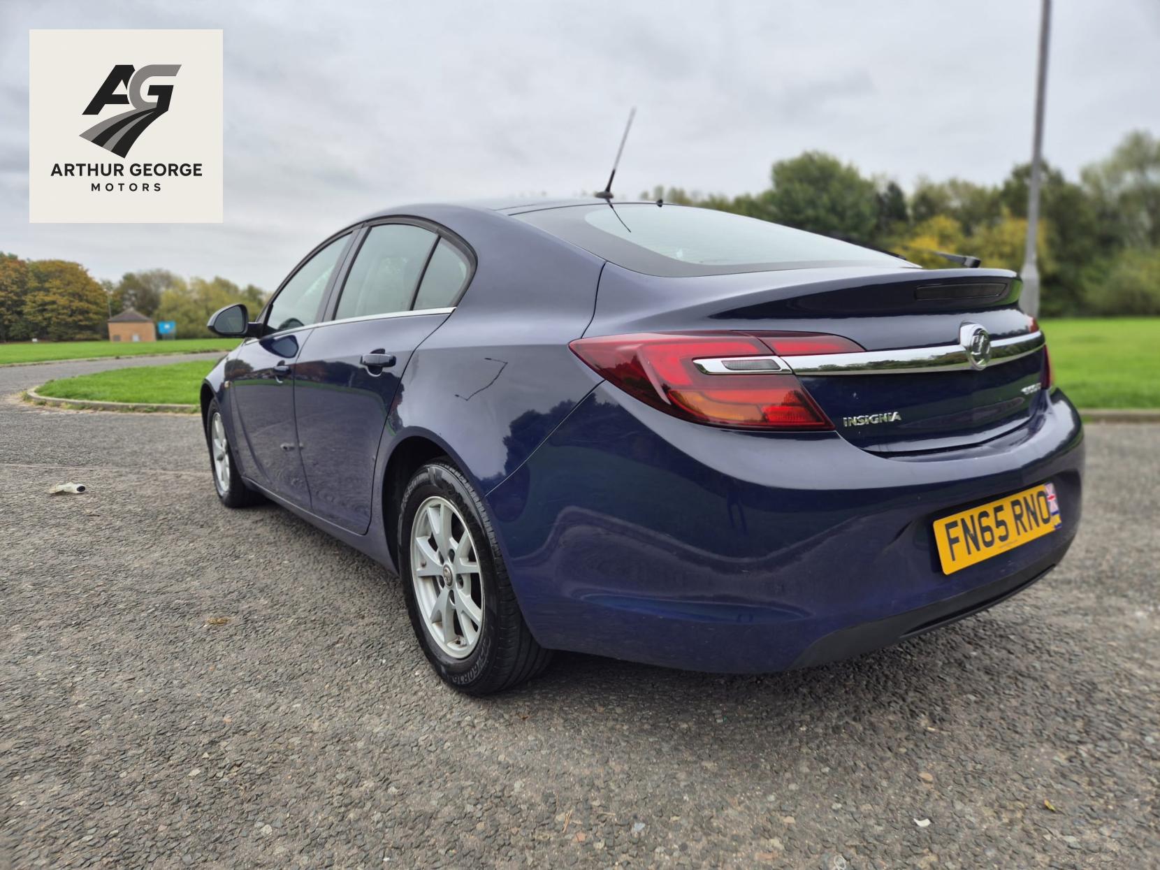 Vauxhall Insignia 2.0 CDTi ecoFLEX Design Hatchback 5dr Diesel Manual Euro 5 (s/s) (140 ps)