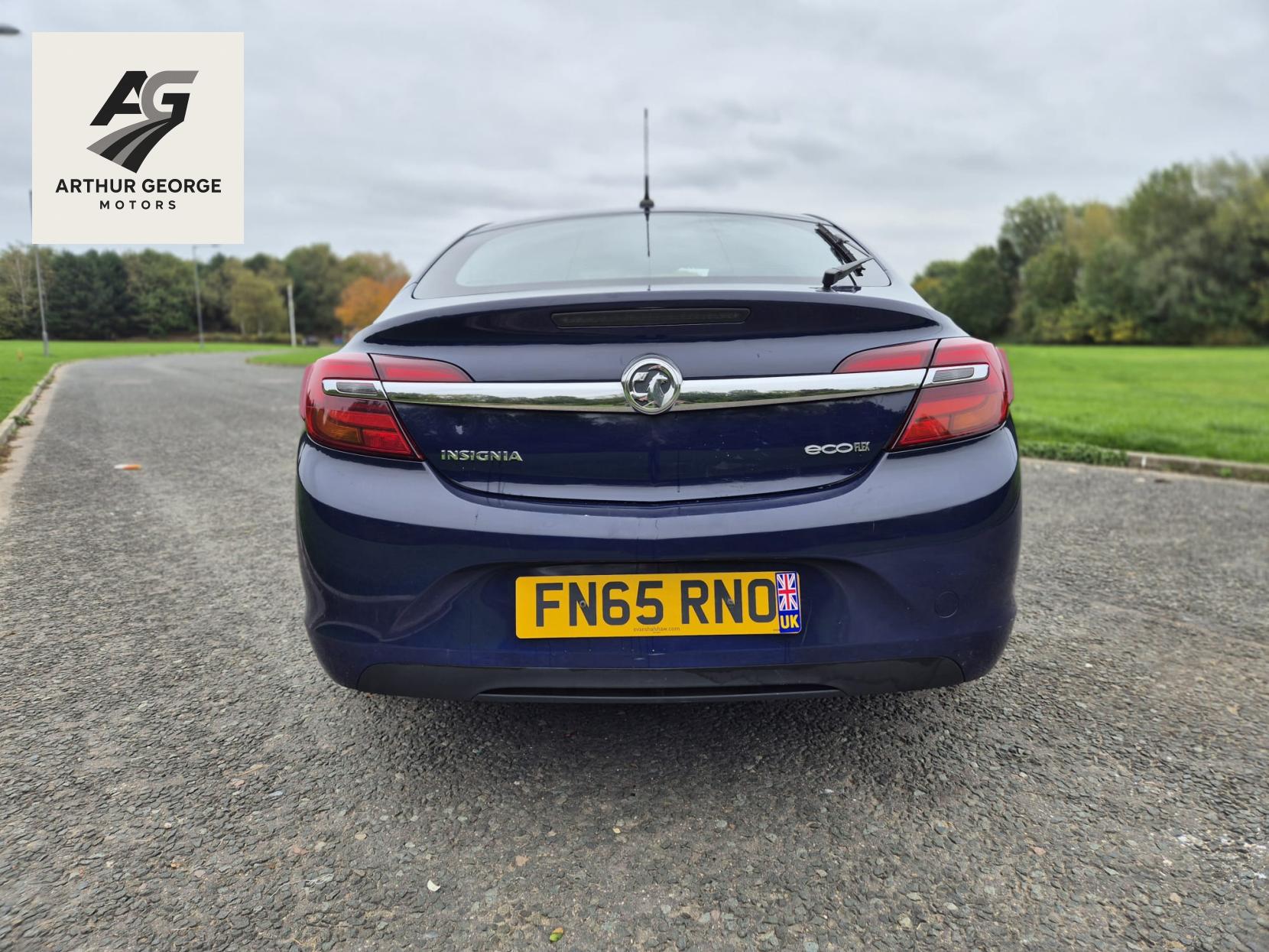 Vauxhall Insignia 2.0 CDTi ecoFLEX Design Hatchback 5dr Diesel Manual Euro 5 (s/s) (140 ps)
