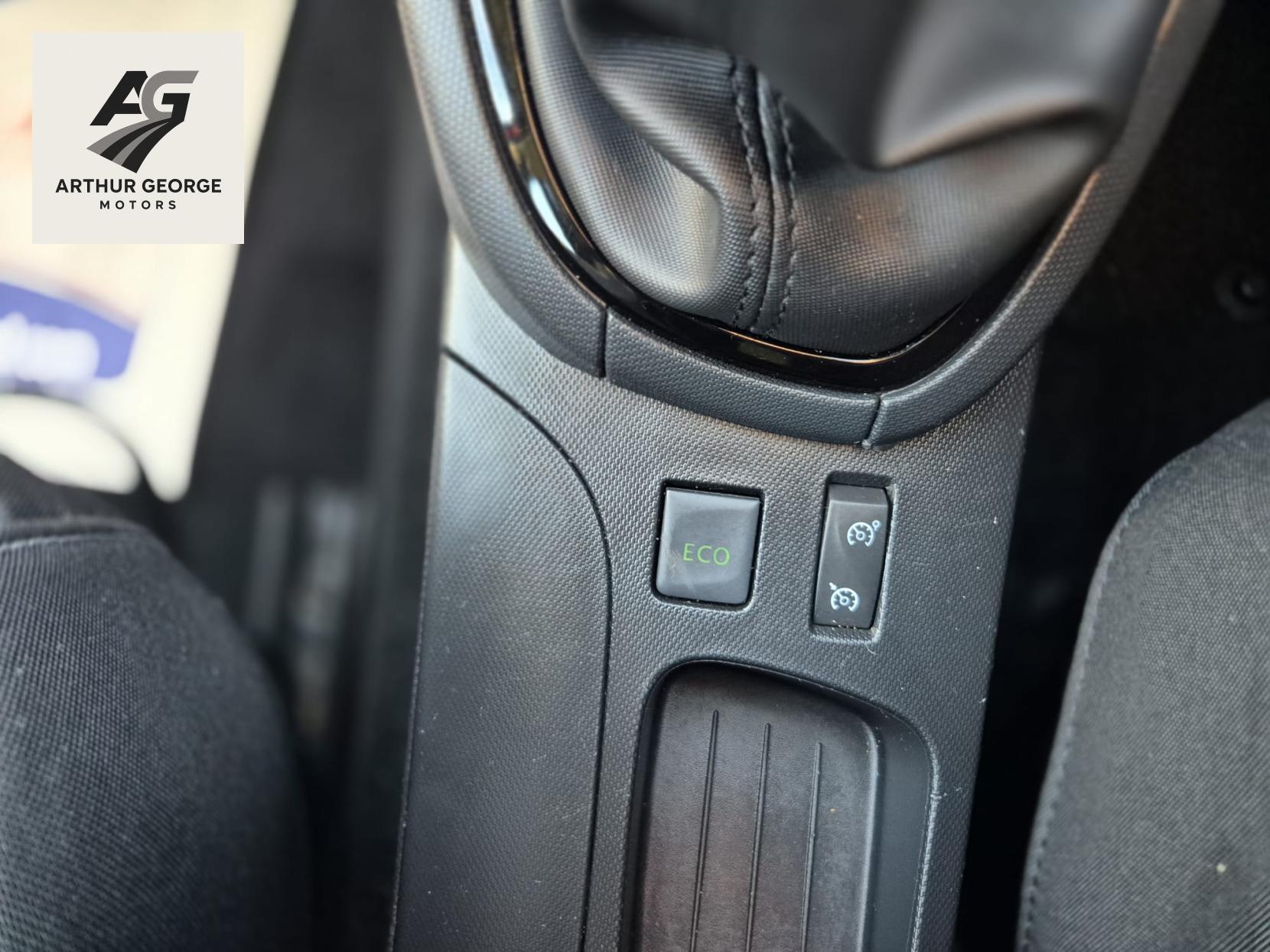 Renault Clio 1.5 dCi Dynamique S Nav Hatchback 5dr Diesel Manual Euro 6 (s/s) (90 ps)