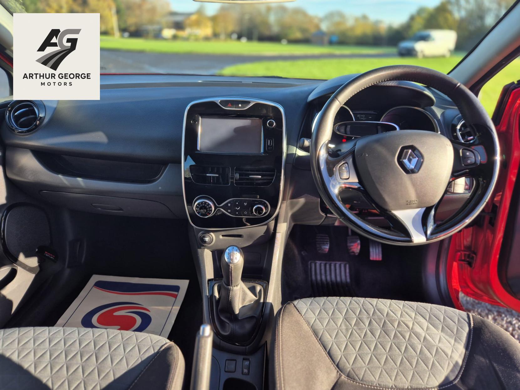 Renault Clio 1.5 dCi Dynamique S Nav Hatchback 5dr Diesel Manual Euro 6 (s/s) (90 ps)