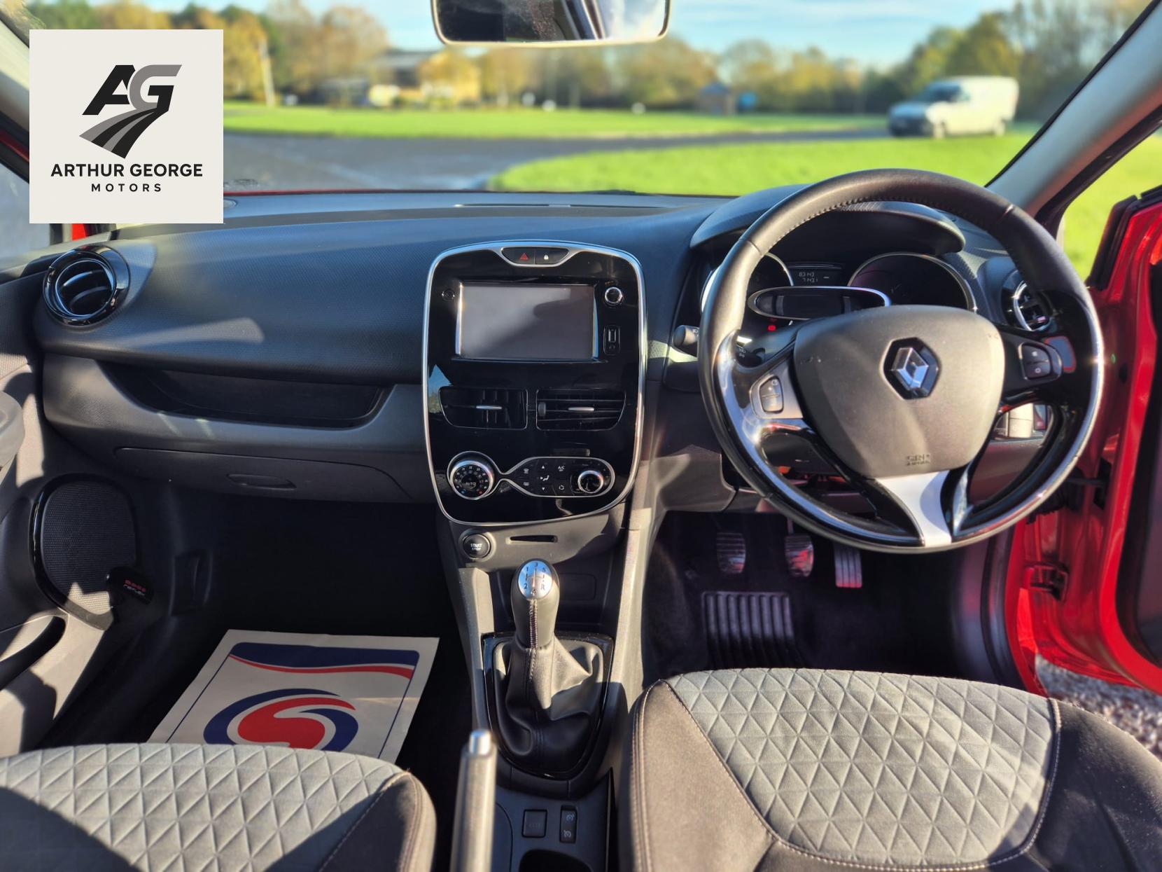 Renault Clio 1.5 dCi Dynamique S Nav Hatchback 5dr Diesel Manual Euro 6 (s/s) (90 ps)